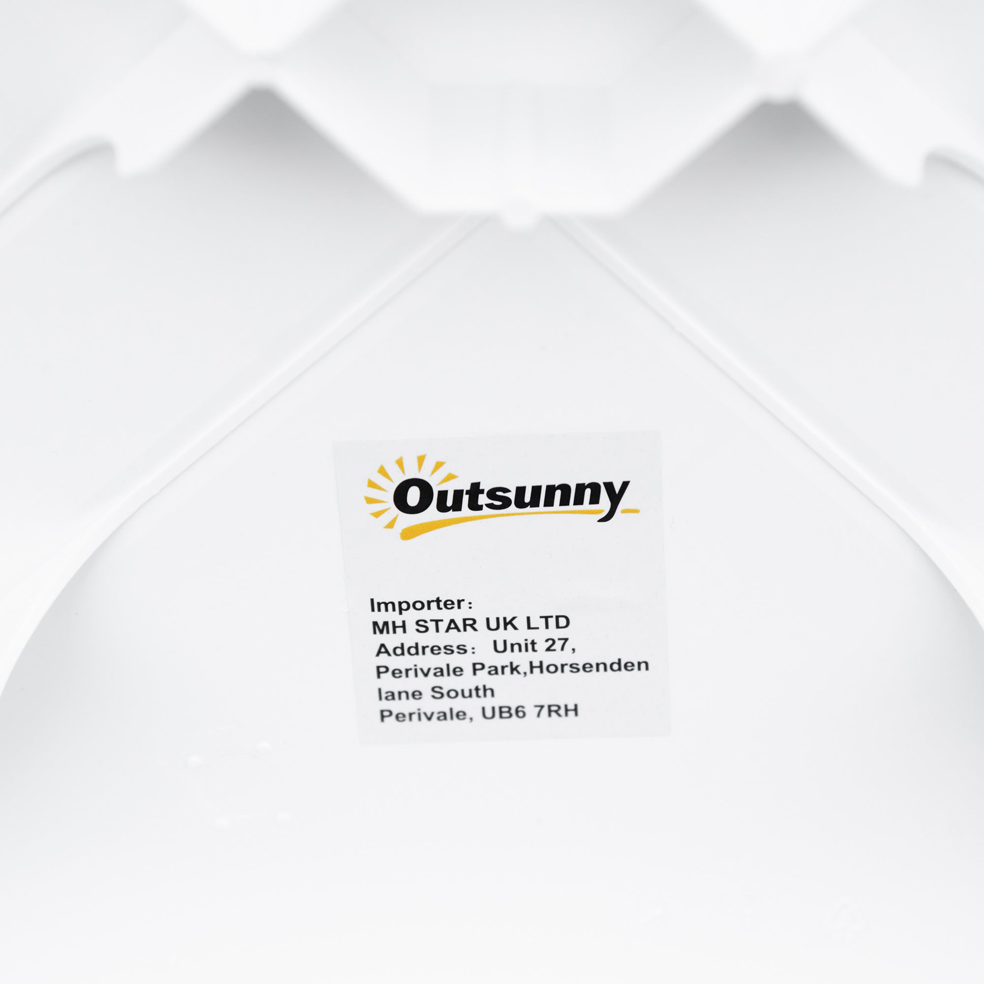 Outsunny Garden Side Table Plastic Outdoor Square Coffee End Table for Drink Snack, White 