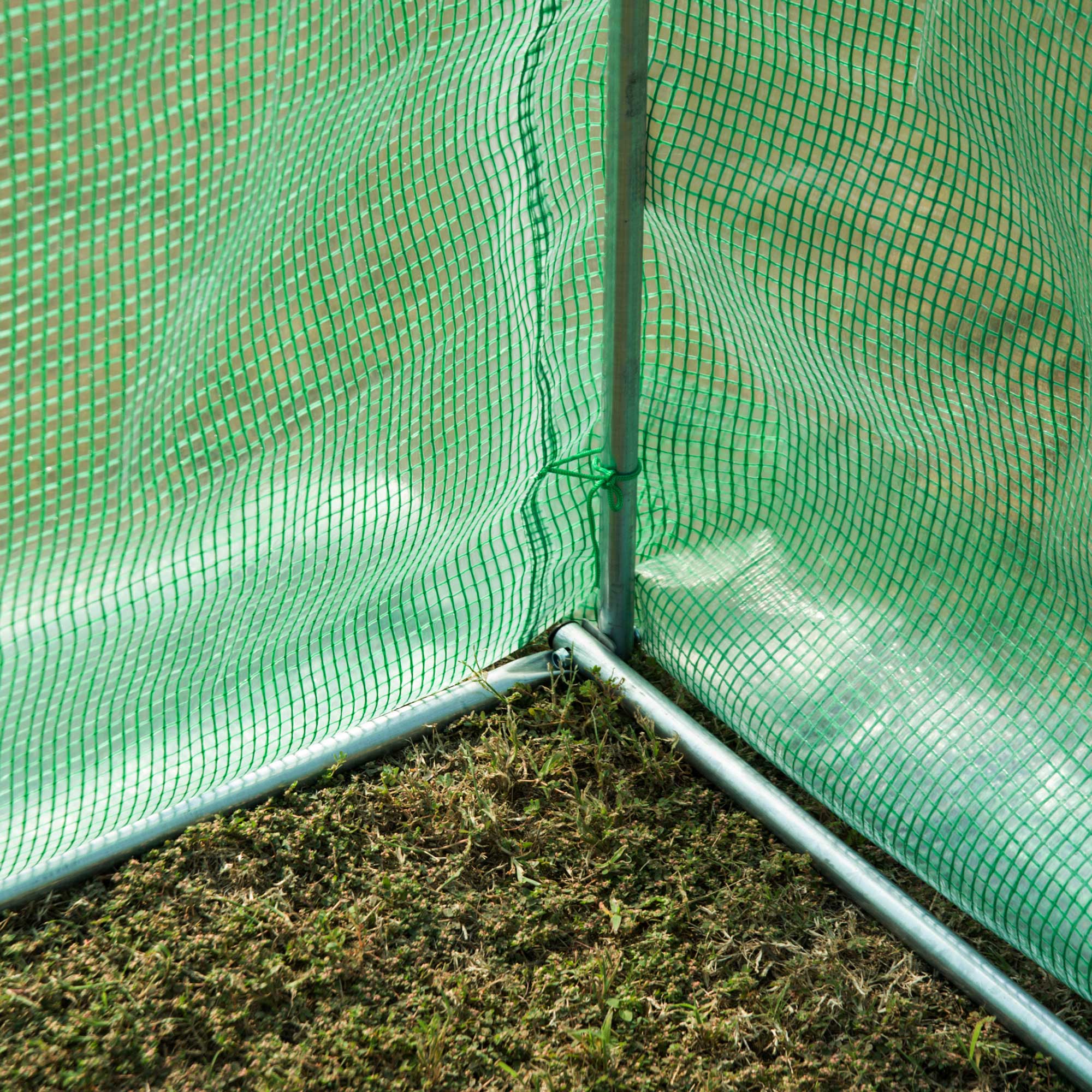 Outsunny Walk-in Polytunnel Greenhouse, Outdoor Garden Tunnel Greenhouse Tent with Zipped Roll-Up Door and 8 Mesh Windows, 4 x 2M 