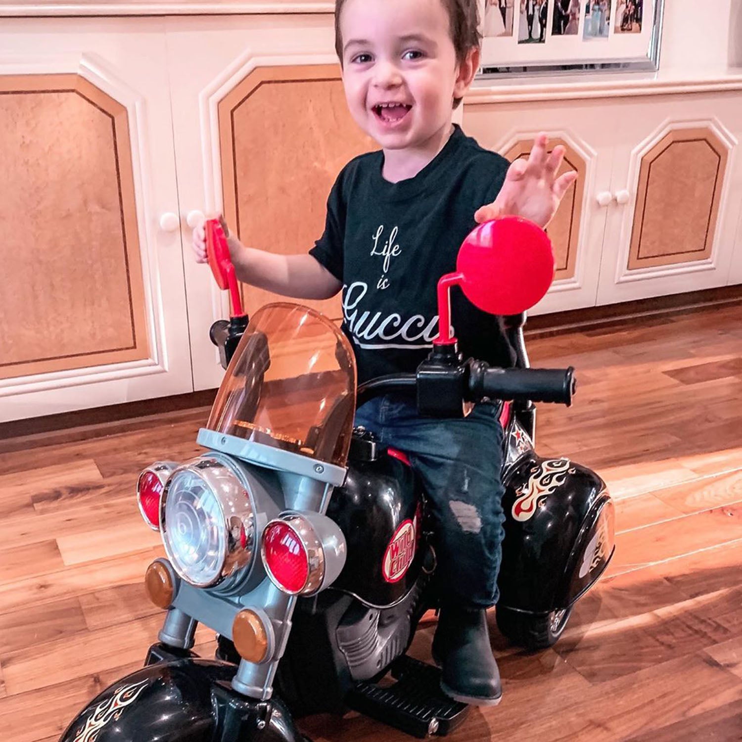 HOMCOM Kids Ride On Toy Car Motorbike Electric Scooter 6V Battery Operated Toy Trike-Black 
