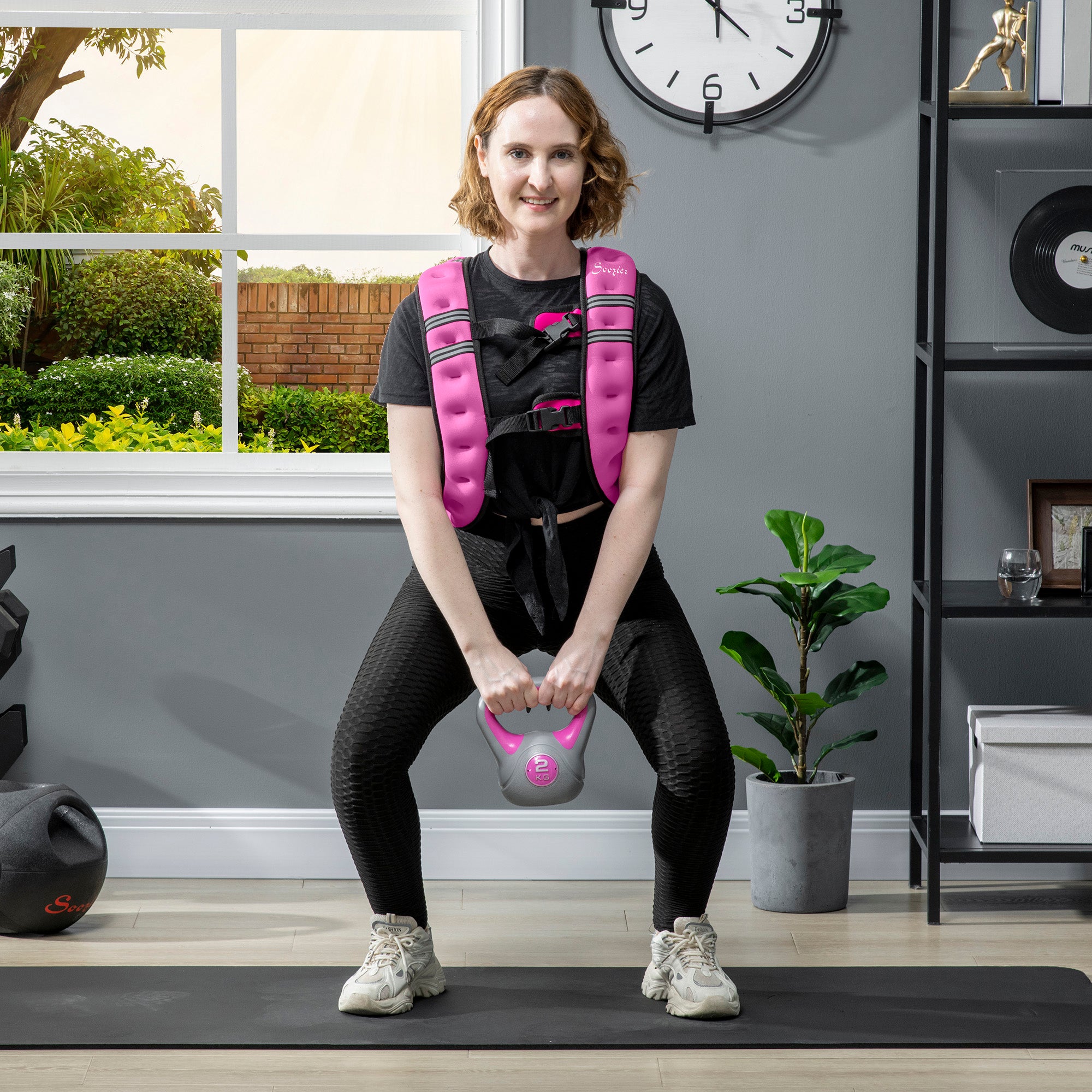 HOMCOM 8KG Weighted Vest, Running Weight Vest with Adjustable Strap, Convenient Pocket and Reflective Strips for Men and Women 