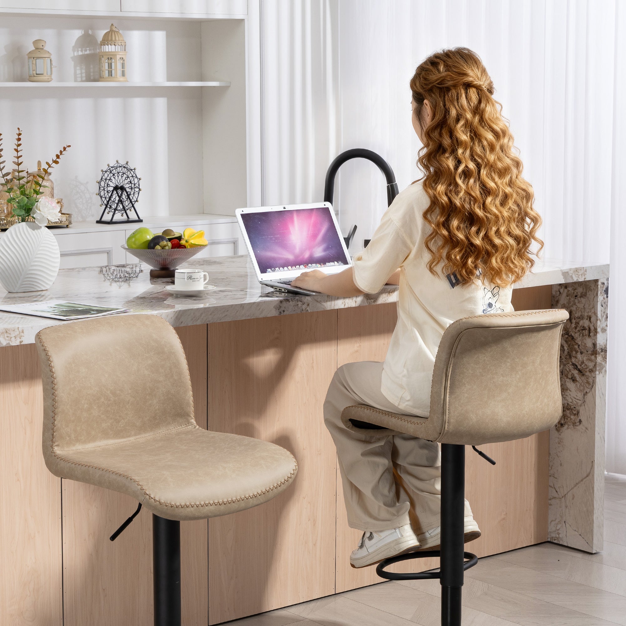 HOMCOM Bar Stools Set of 2, PU Leather Barstools with Backrest and Footrest for Kitchen, Counter, Breakfast Bar, Light Brown 