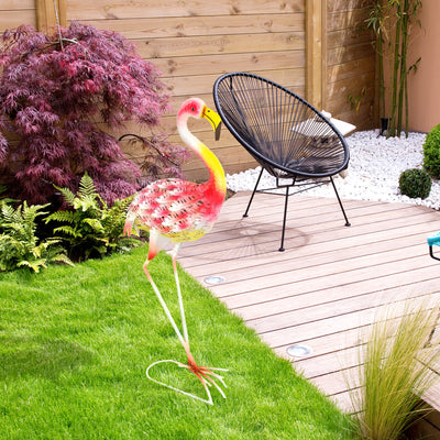 Outsunny Flamingo Garden Statue Ornament, Metal Bird Art Outdoor Statue, Standing Garden Sculpture Gift with Ground Stakes for Pond Landscape Decoration, Pink 