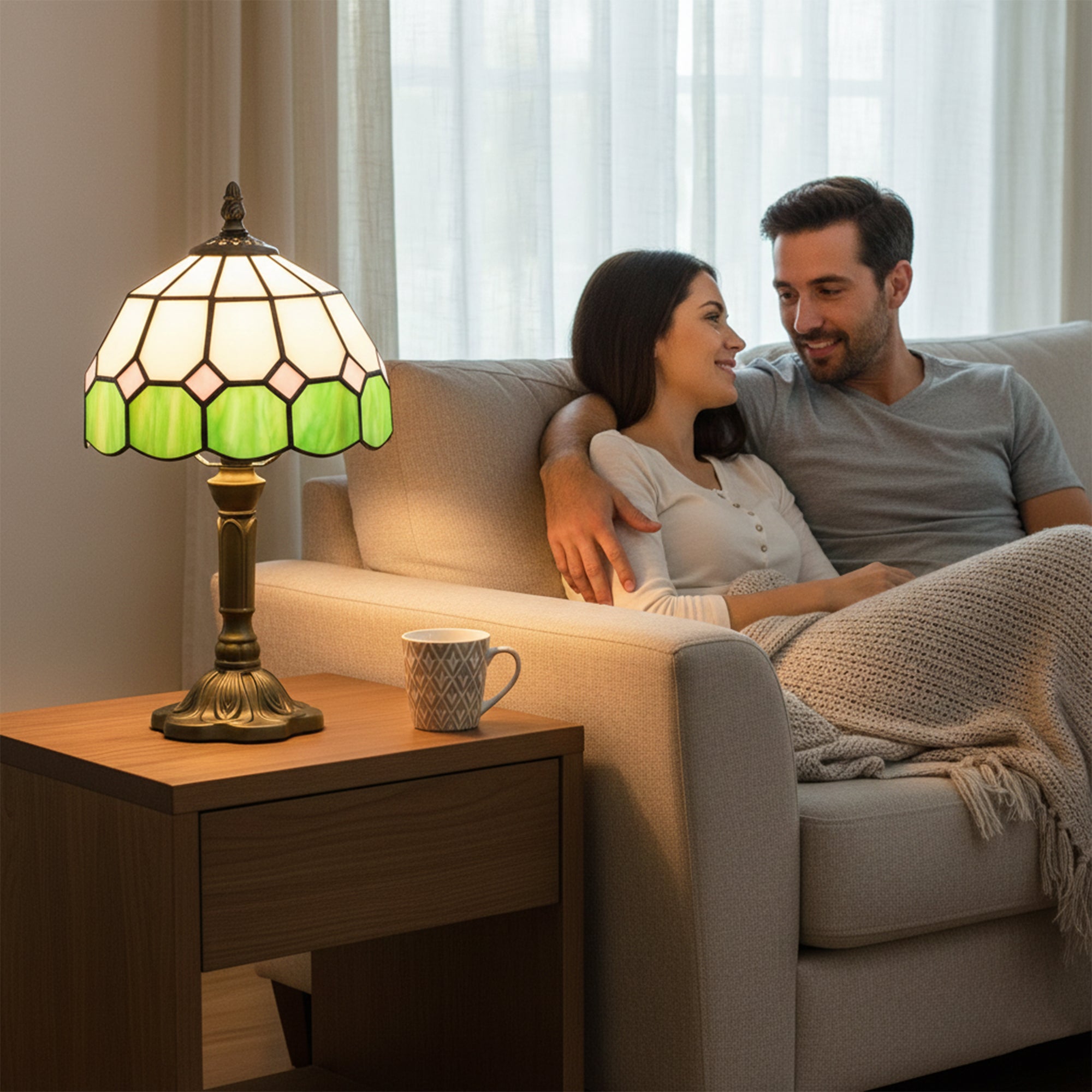 HOMCOM Handmade Art Deco Glass Table Lamp - White/Green 