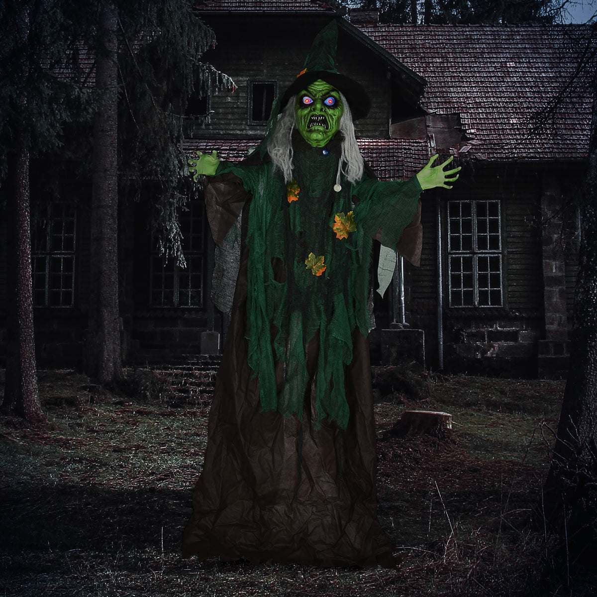 HOMCOM 6ft Halloween Witch Decoration, Outdoor Activated Prop with Light Up Eyes Magical Heart, Sound Activated 