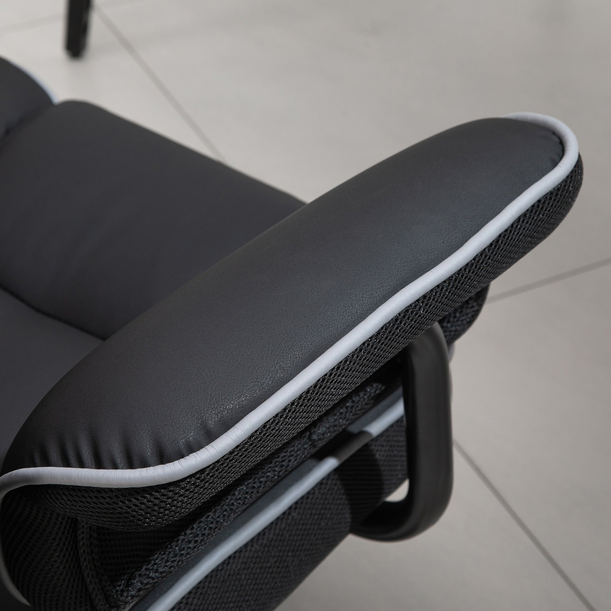 Vinsetto Executive Office Chair, PU Leather High Back Desk Chair with Height Adjustable, Reclining Swivel Computer Chair for Home, Black 
