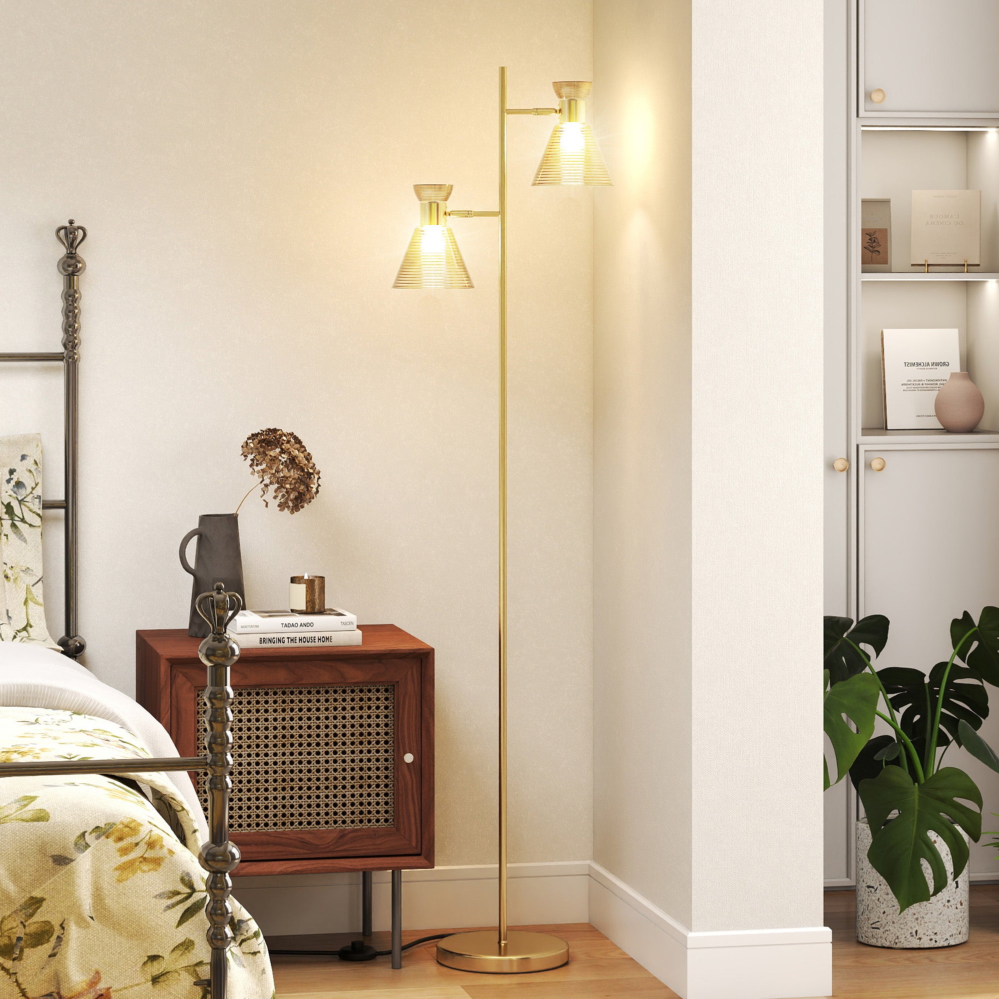 HOMCOM Floor Lamp with Adjustable Dual Head, Modern Standing Lamp with Floral Glass Shades and Foot Switch for Living Room Bedroom, E27 Socket, Bulb Not Included, Gold Tone 
