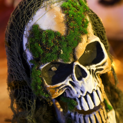 Outsunny Halloween Animated Skeleton with Glowing LED Eyes, Half-Body Scary Halloween Decorations, Battery Operated, Indoor Party Props 