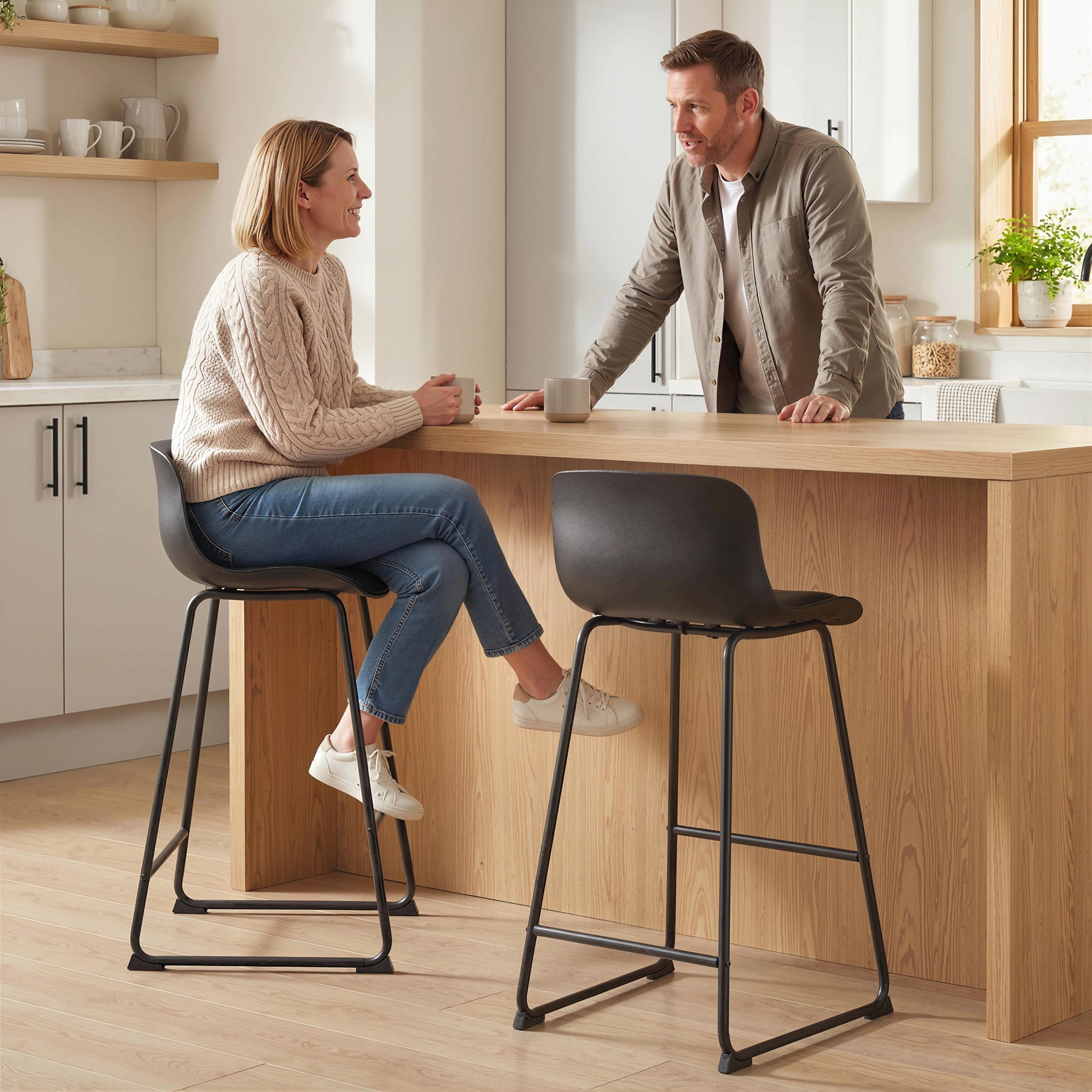 HOMCOM Modern Bar Stools Set of 2, PU Leather Barstools, Counter Height Kitchen Chairs for Breakfast Bars, Dining Room, Black 