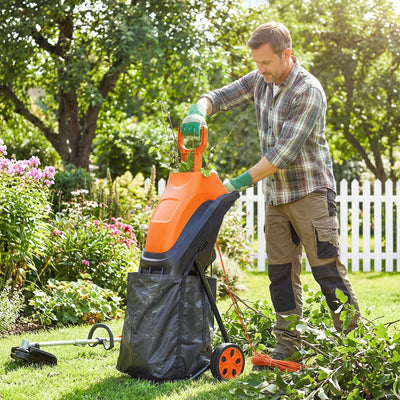Outsunny 2500W Electric Wood Chipper, Corded Wood Mulcher Shredder with 45L Collection Bag, 4300RPM, 44mm Cutting Diameter 