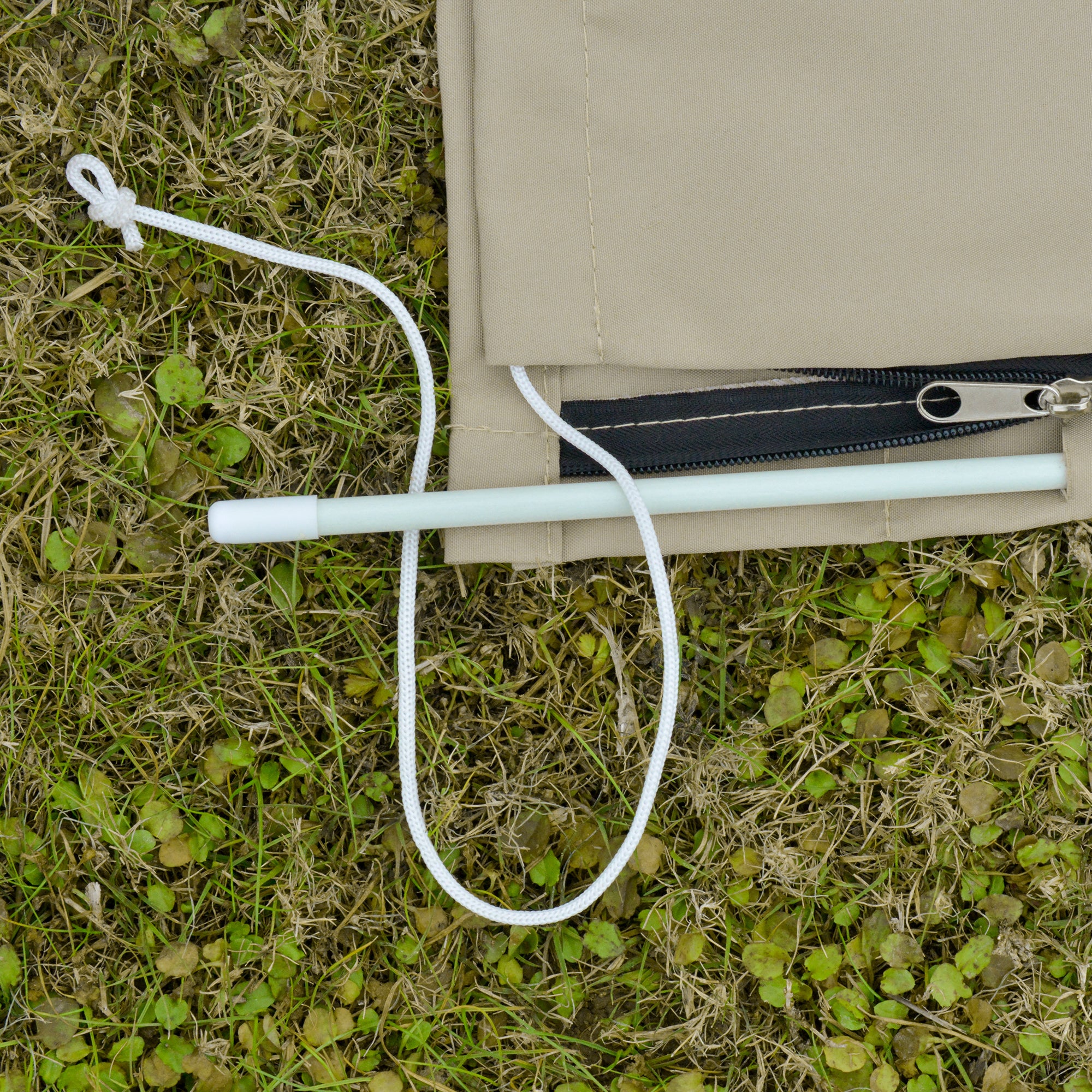 Outsunny Outdoor Cantilever Umbrella Cover with Rod, Zipper, Khaki 