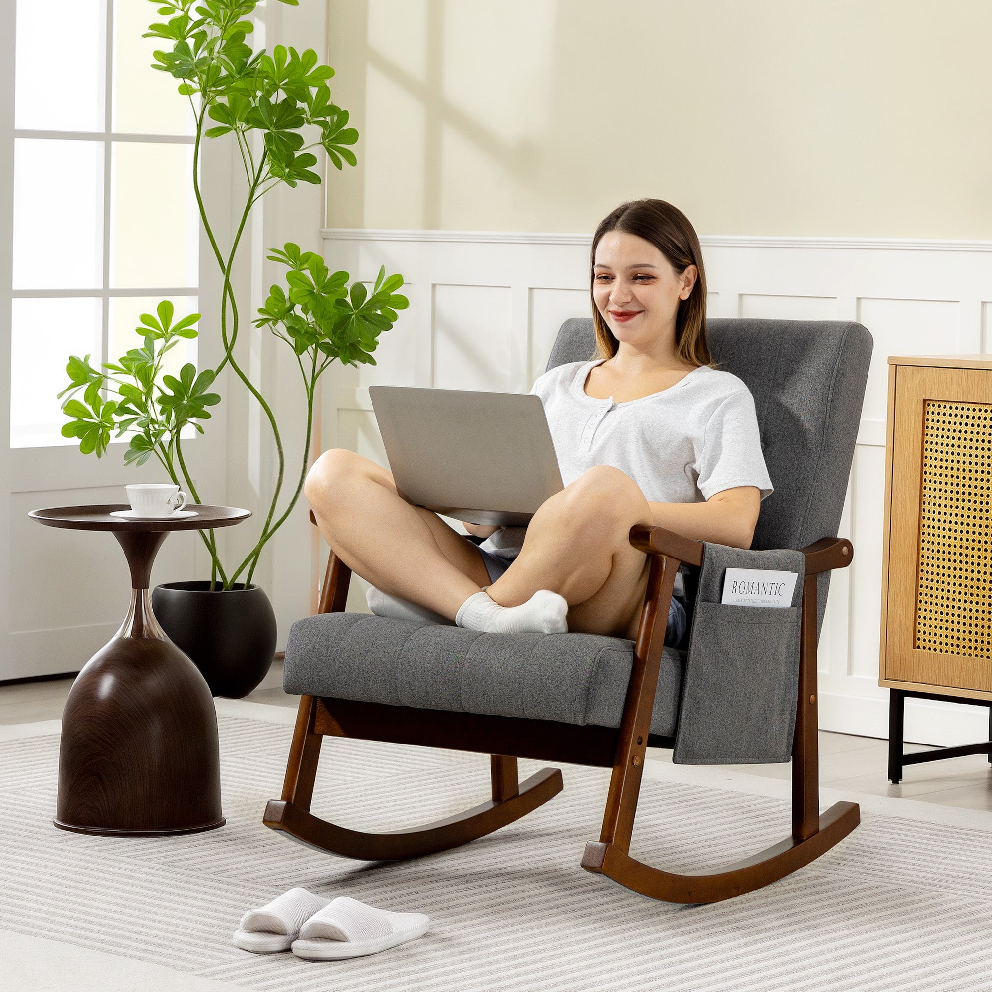 HOMCOM Wood Frame Rocking Accent Chair - Grey 