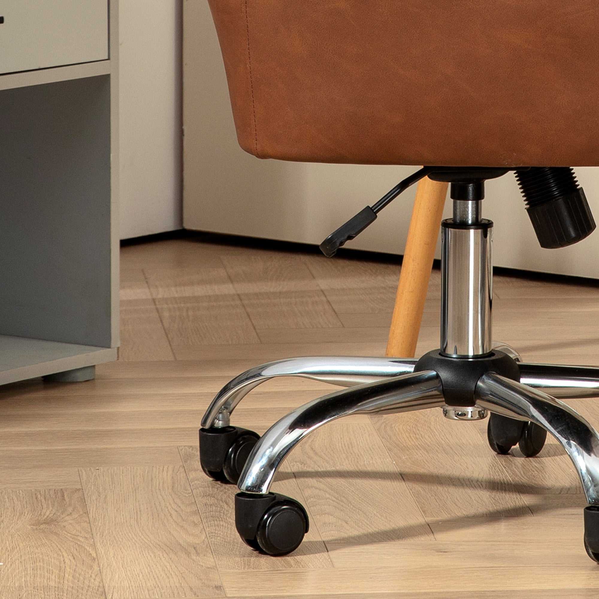 HOMCOM Faux Leather Tub Office Chair, with Wheels - Brown 