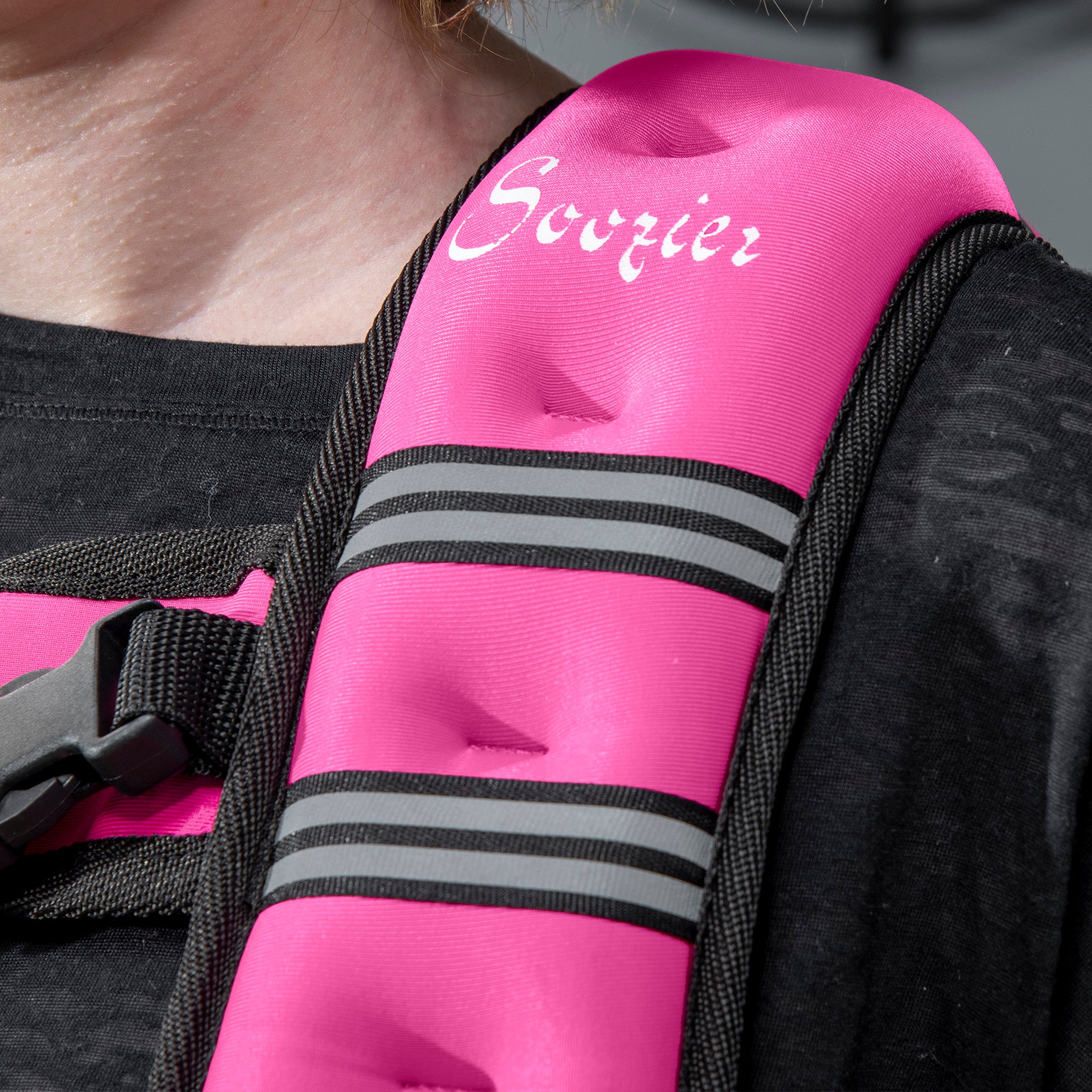 HOMCOM 8KG Weighted Vest, Running Weight Vest with Adjustable Strap, Convenient Pocket and Reflective Strips for Men and Women 