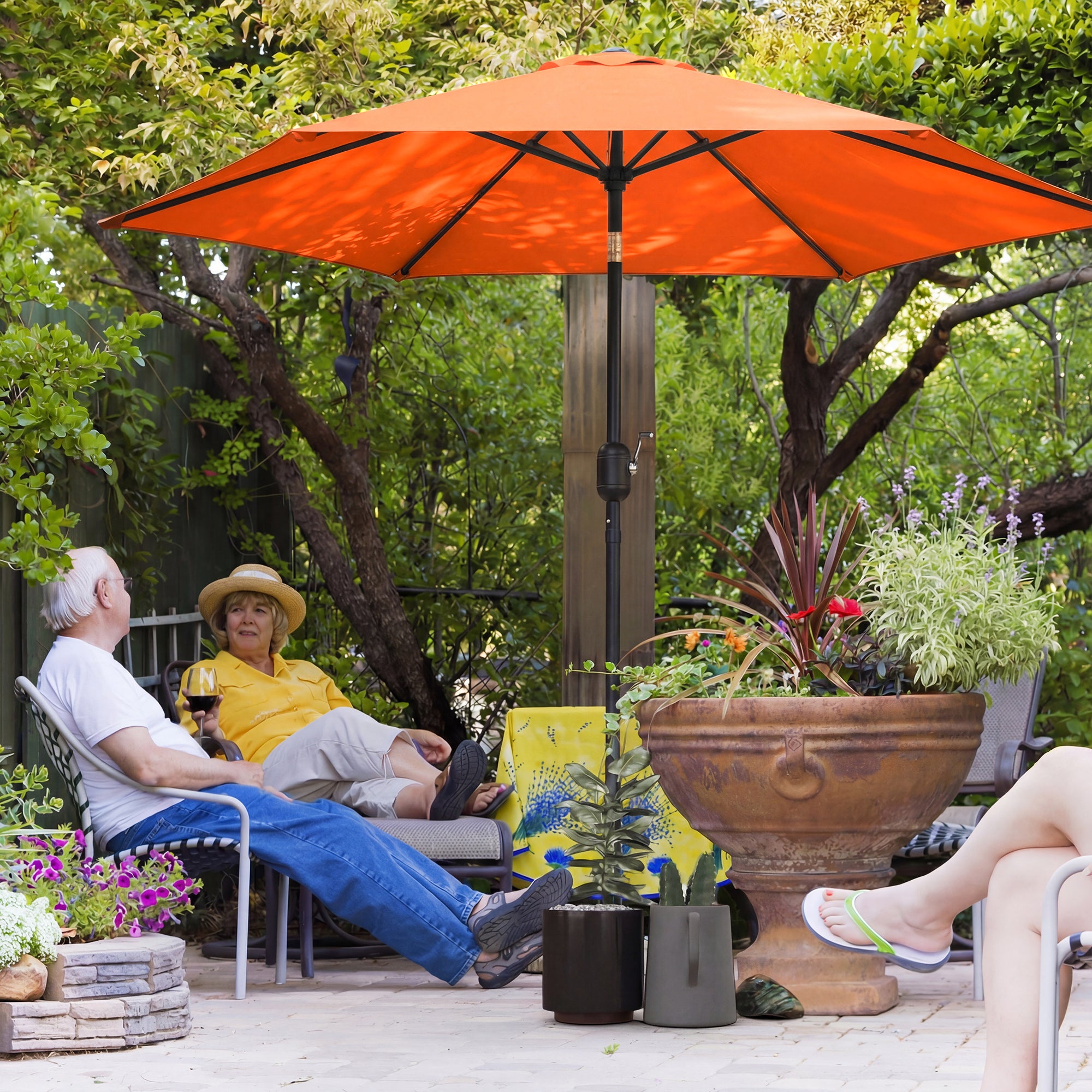 Outsunny 2.6 m Garden Parasol Umbrella with Aluminium Pole, Outdoor Patio Umbrella with Tilt and Crank, Vent, Orange 