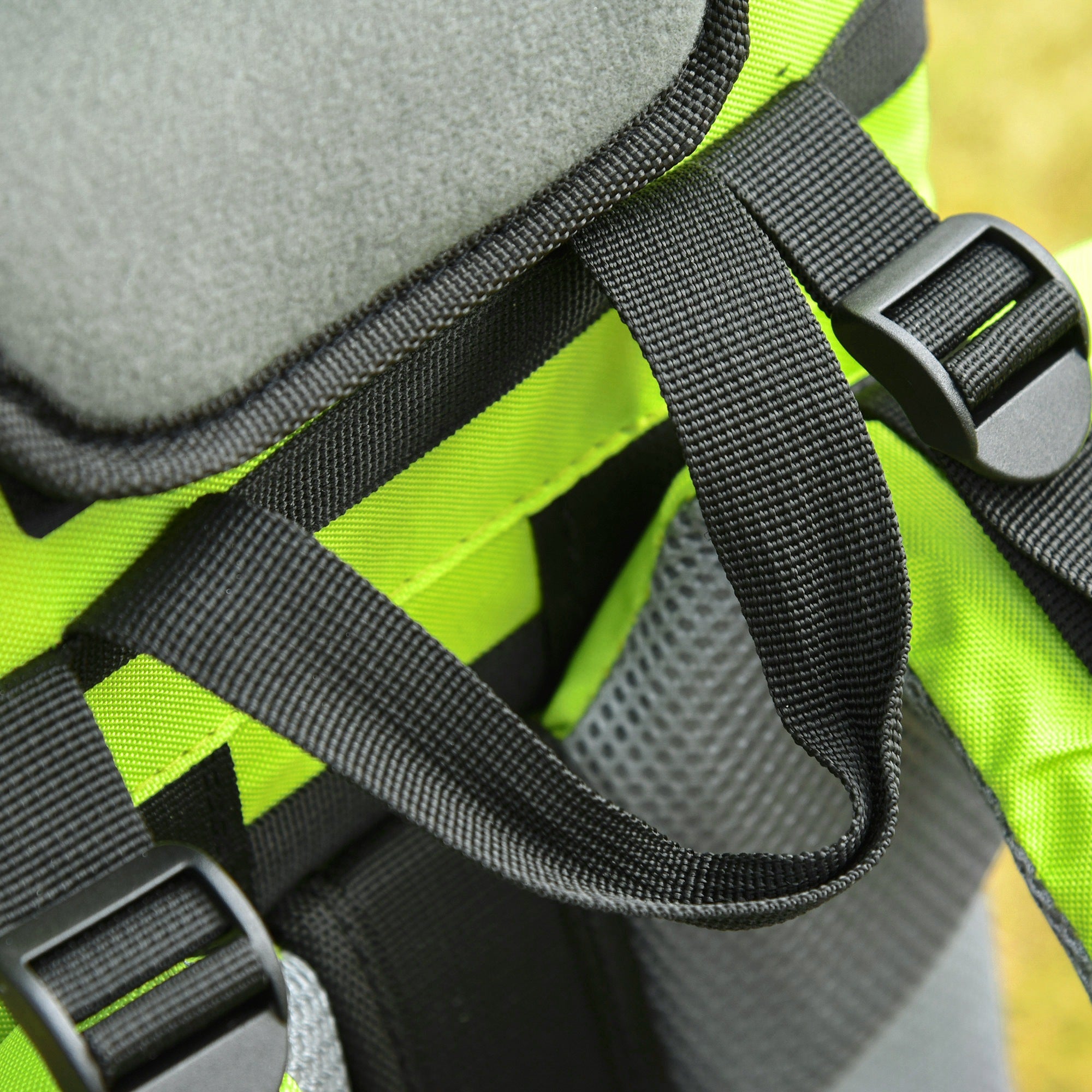 HOMCOM Baby Hiking Backpack Carrier Child Carrier with Ergonomic Hip Seat Detachable Rain Cover Adjustable Straps Stand for Toddler 6 - 36 Months Green 