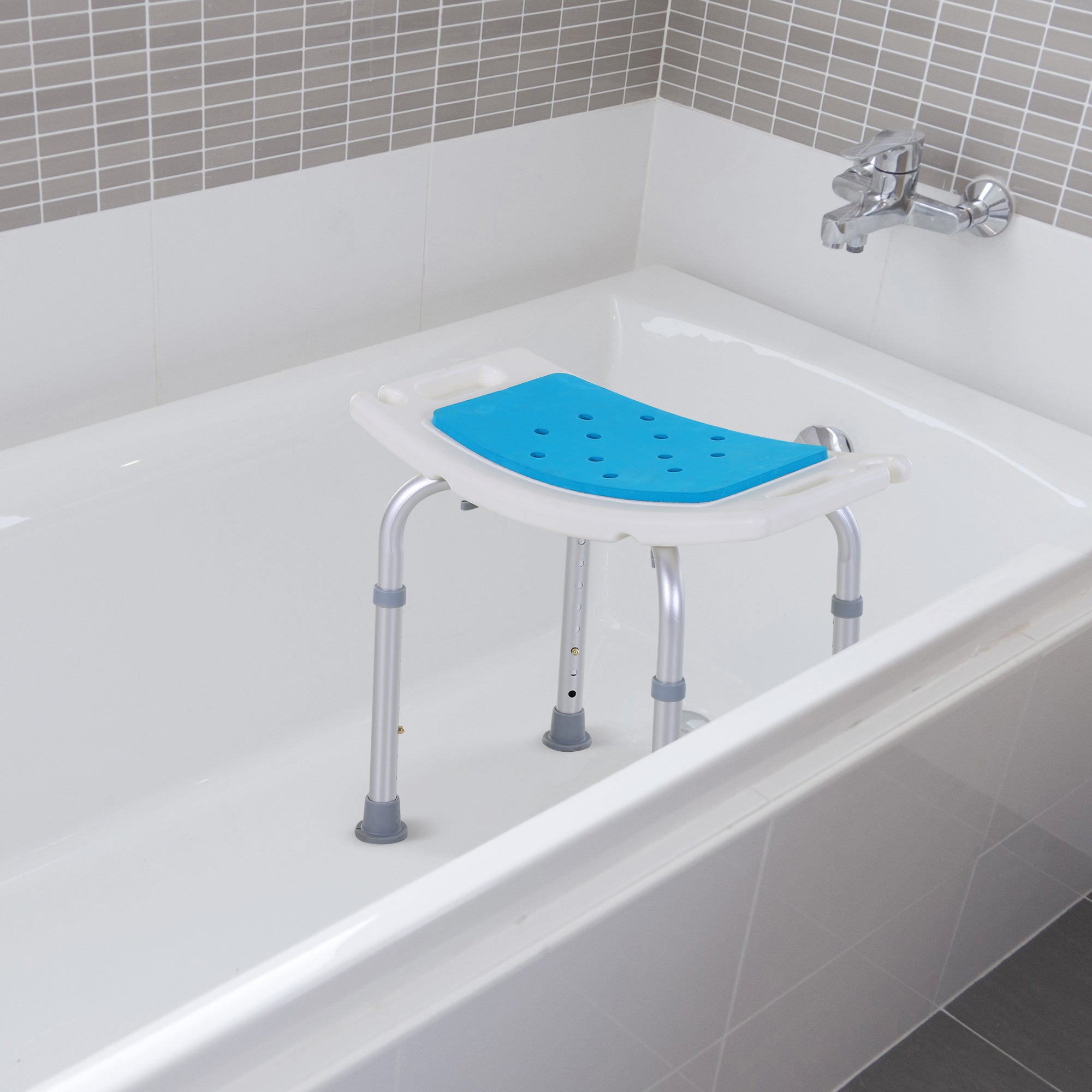 HOMCOM 6-Level Height Adjustable Aluminium Bath Room Stool Chair Shower Non-Slip Design w/ Padded Seat Drainage Holes Foot Pad, Blue 
