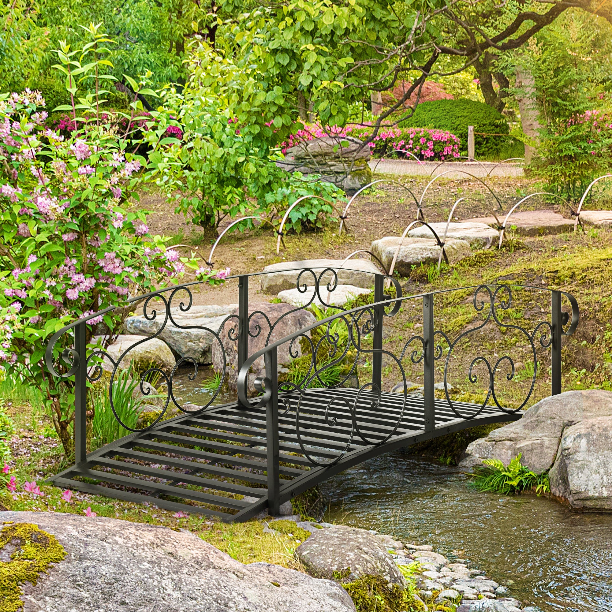 Outsunny 184cm Metal Arch Garden Garden Bridge, Safety Siderails, Arc Footbridge for Garden Creek, Stream, Pond, Black 