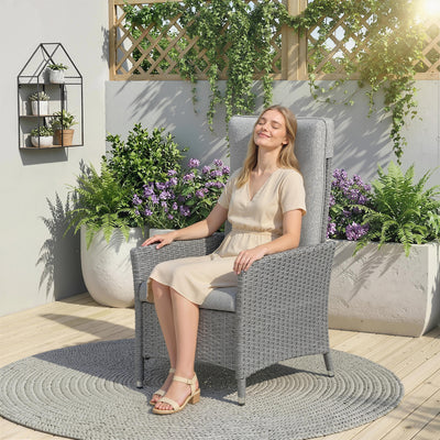 Outsunny 105°-150° Reclining Rattan Chair - Light Grey 
