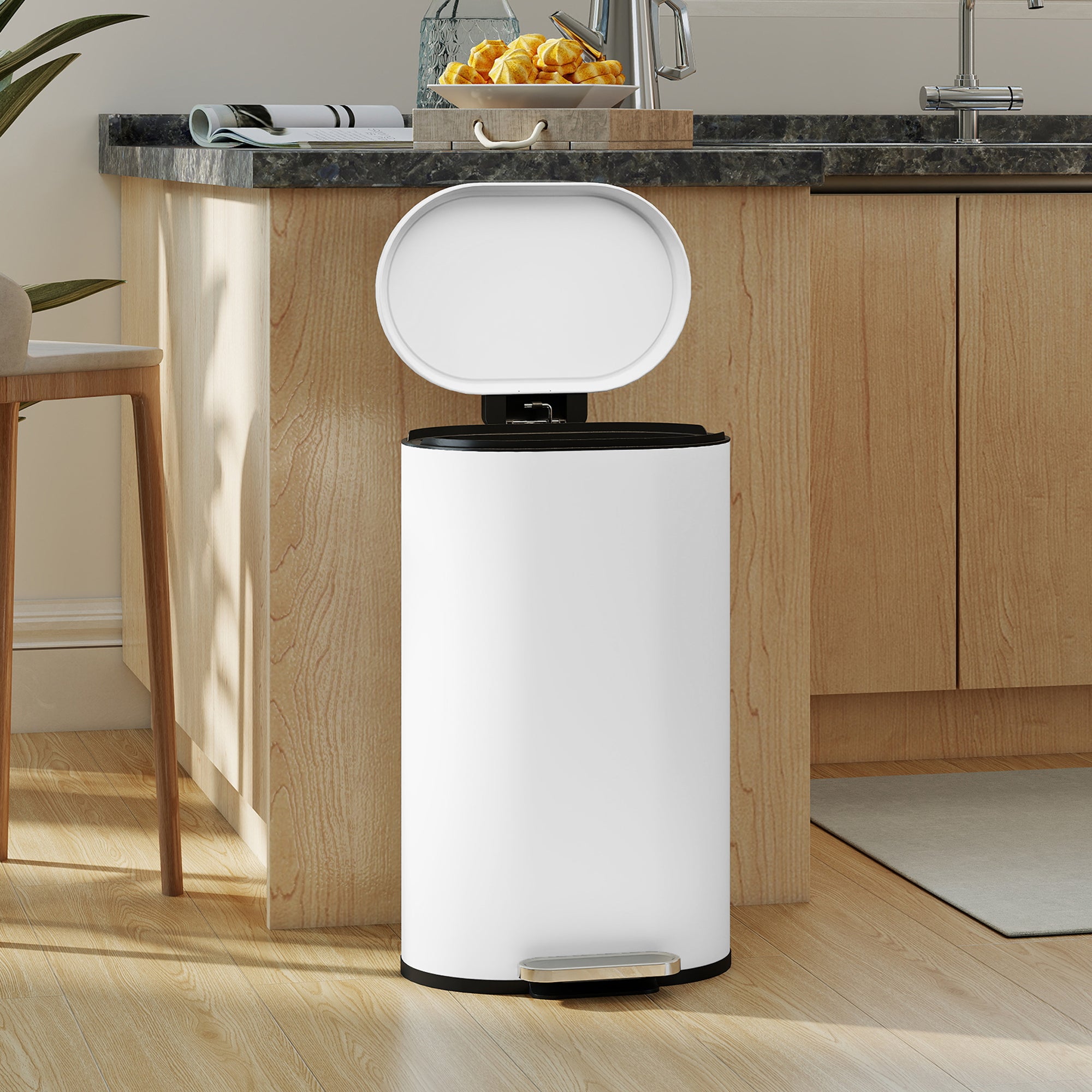 HOMCOM 30 L Modern Curved Kitchen Bin - White 