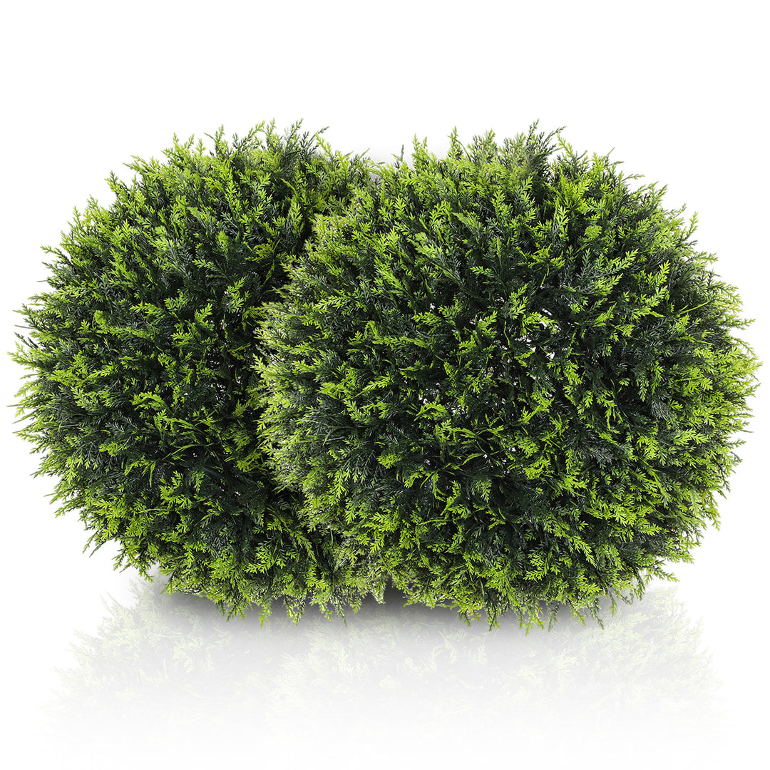 HOMCOM Set of 2 Artificial Plant Topiary Balls, UV-protected Fake Decorative Plants, Faux Plants for Home Indoor Outdoor Decor, 45cm, Green 