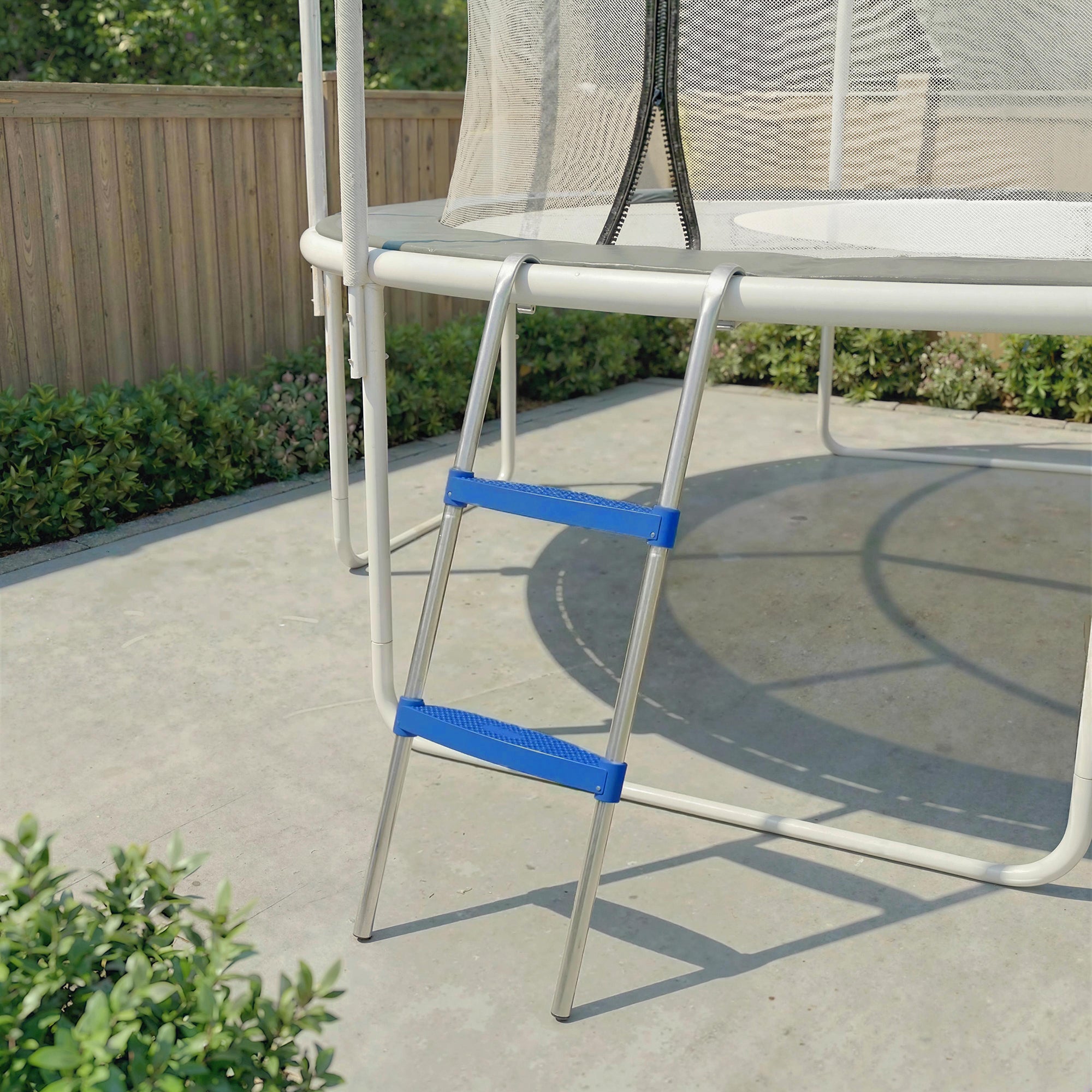 SPORTNOW Trampoline Ladder, 2-Steps with Horizontal Wide Steps, Universal Hook, Galvanised Steel Frame, 150kg Load Capacity 
