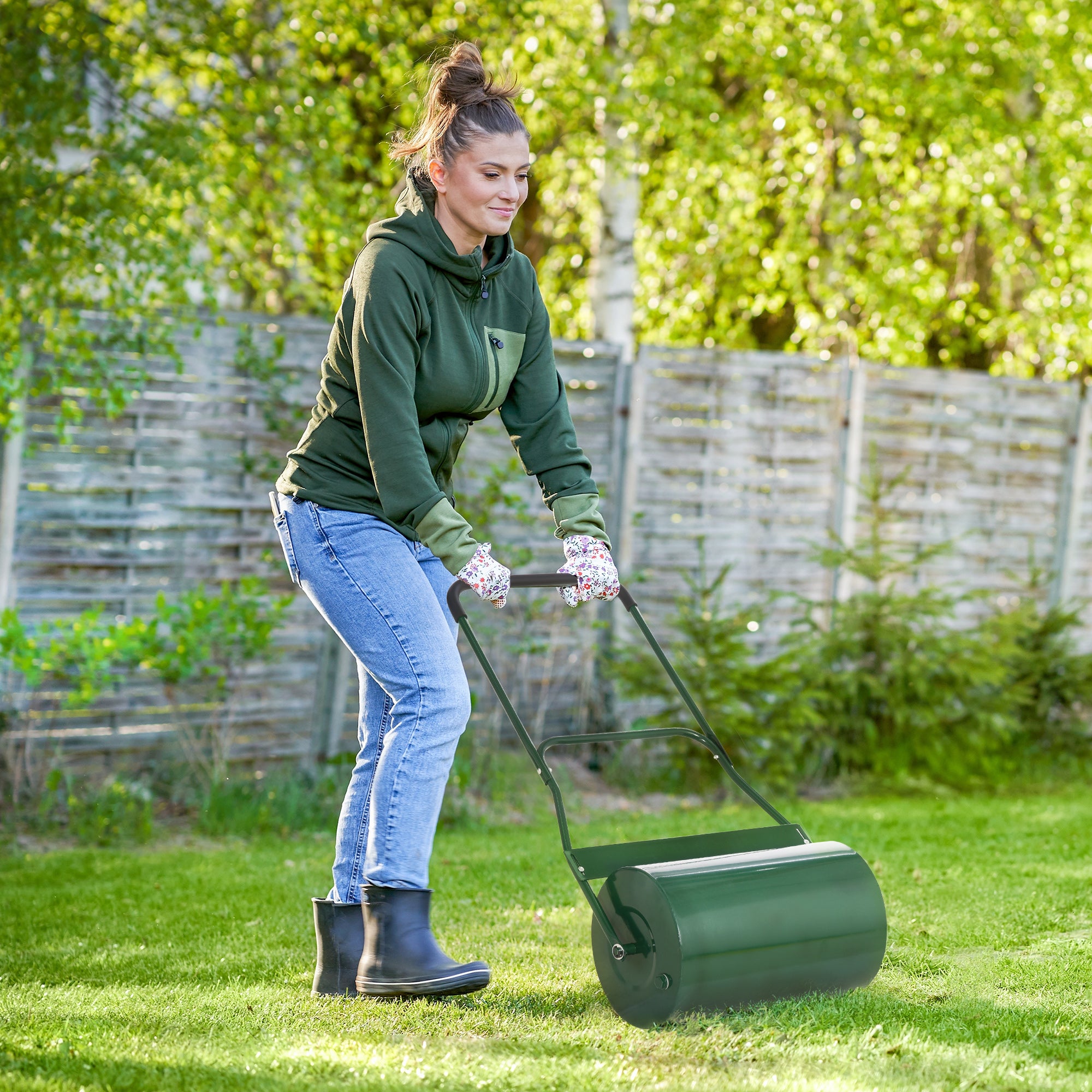 Outsunny 40L Lawn Roller Drum Scraper Bar Collapsible Handle Water or Sand Filled Φ32cm Green 