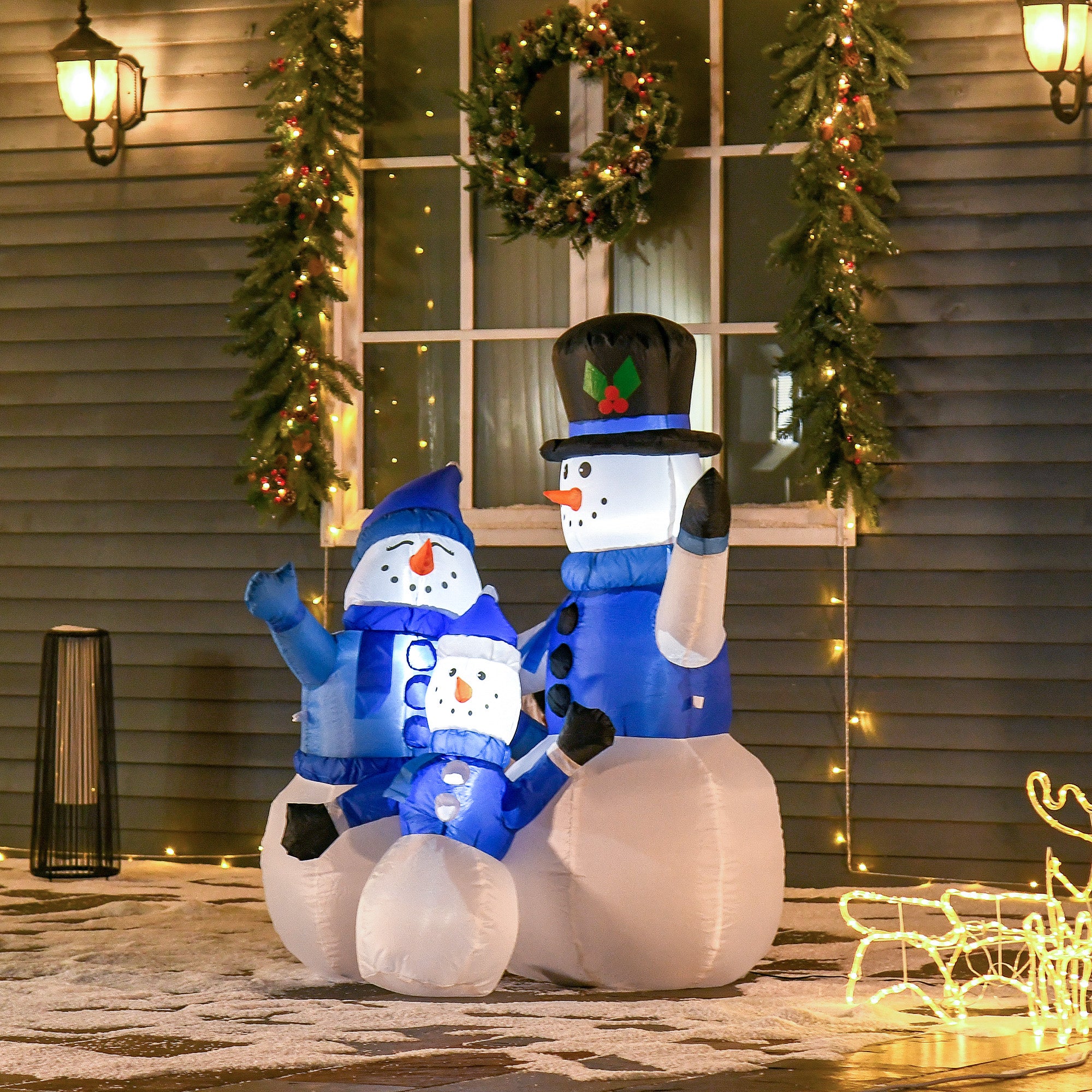 HOMCOM 4ft Inflatable Christmas Snowmen Family Xmas LED Outdoor Indoor Holiday Decorations Yard 