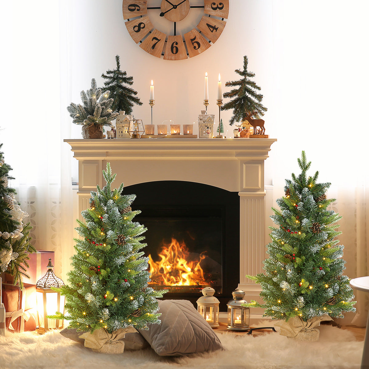 HOMCOM Set of Two 3ft Christmas Trees, with Lights, Berries and Pinecones 