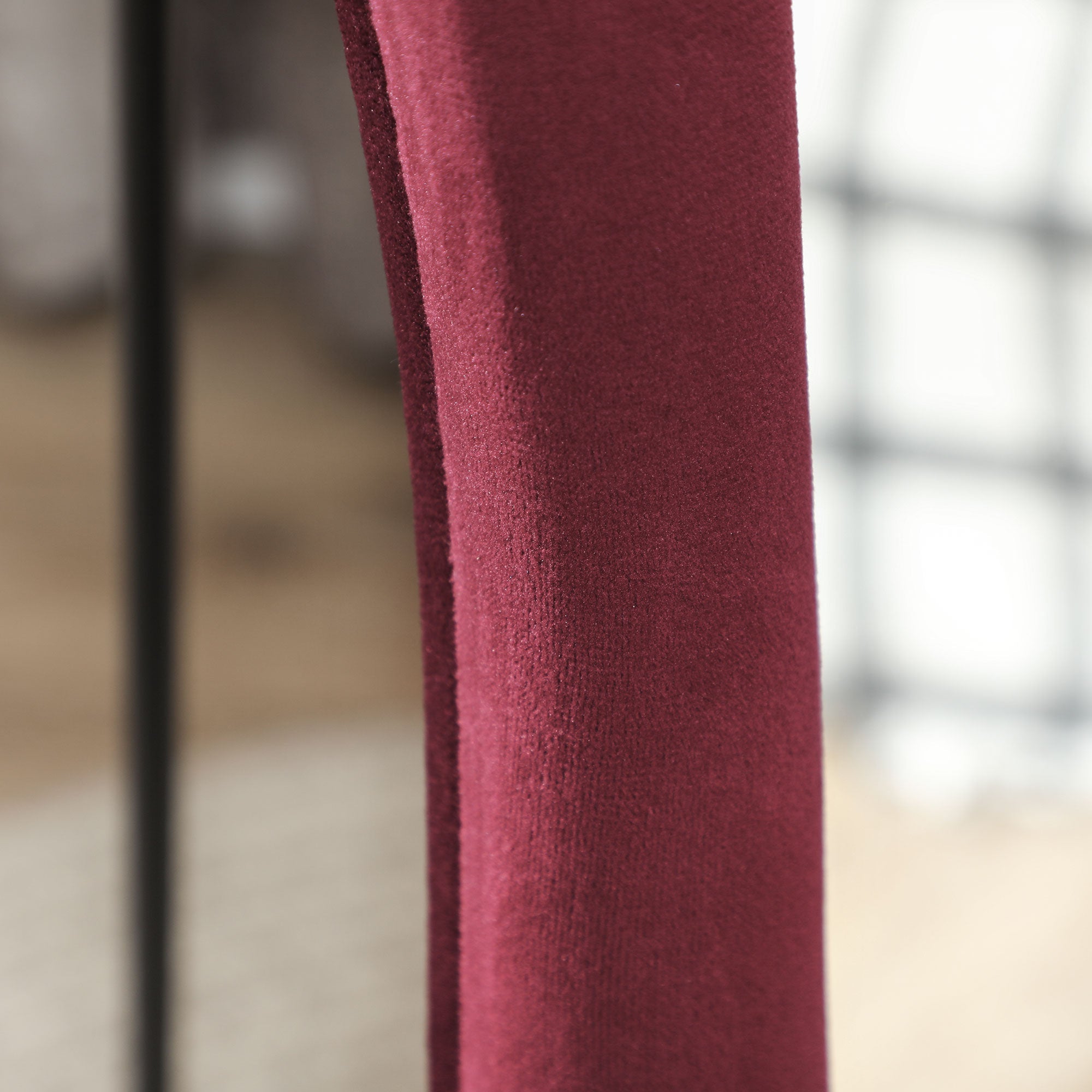 HOMCOM Wavy Velvet-Feel Full Length Mirror - Wine Red 