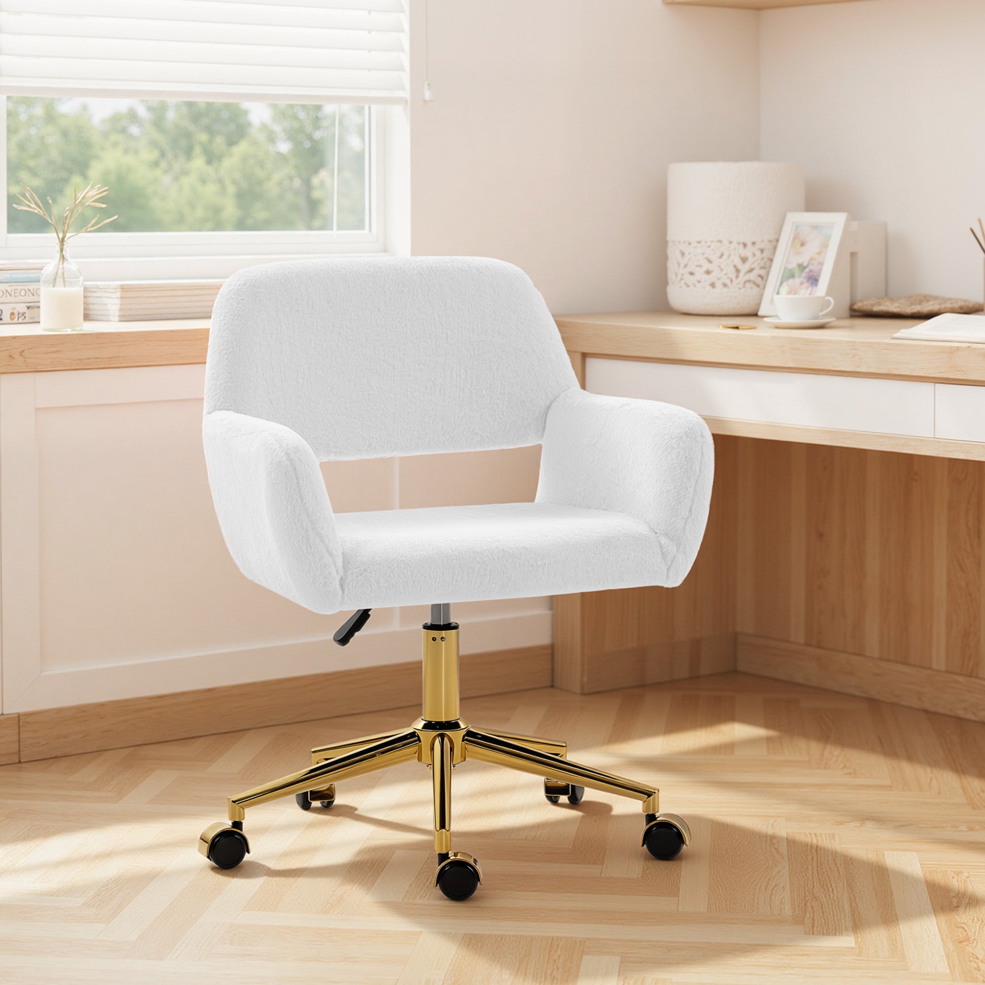 HOMCOM Faux Fur Rabbit Chair - Cream White 
