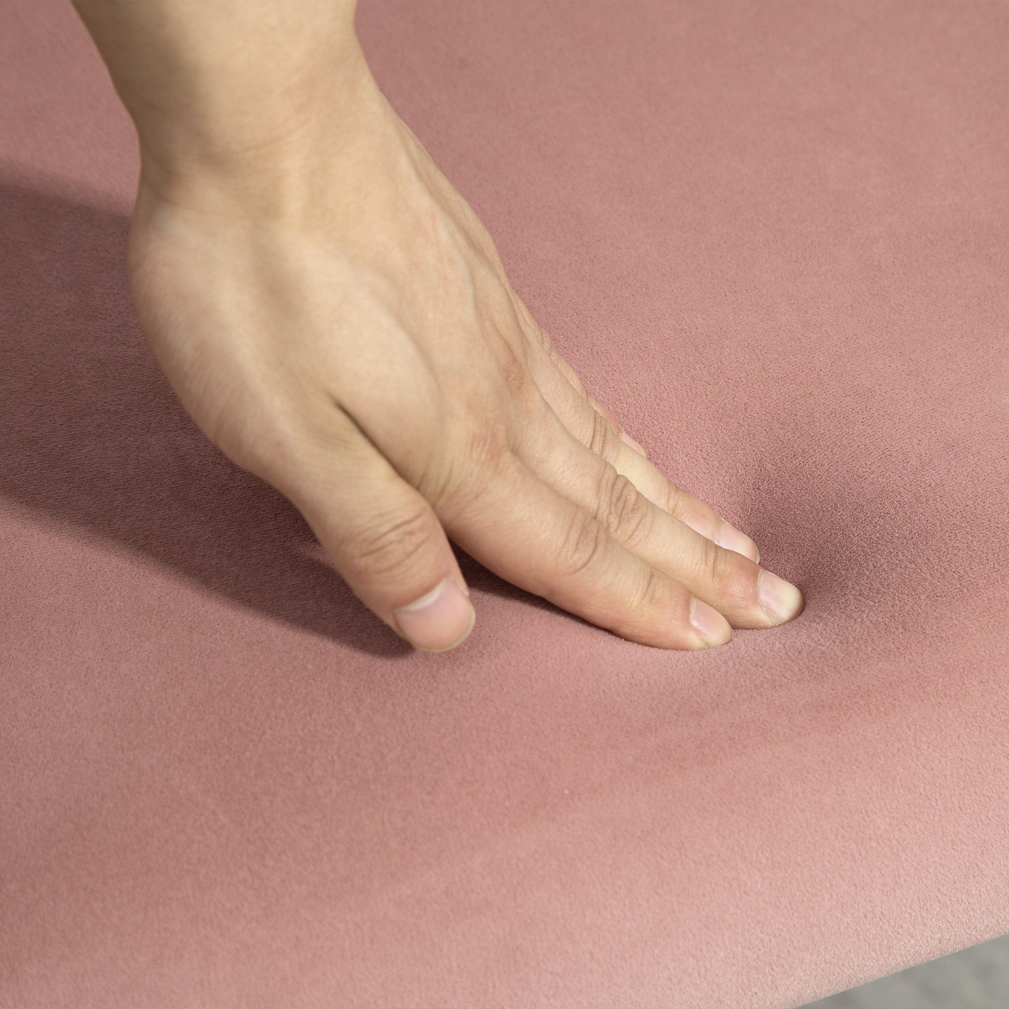 HOMCOM Modern Arm Chair Set of 2 Upholstered Accent Chair with Metal Base for Living Room Pink