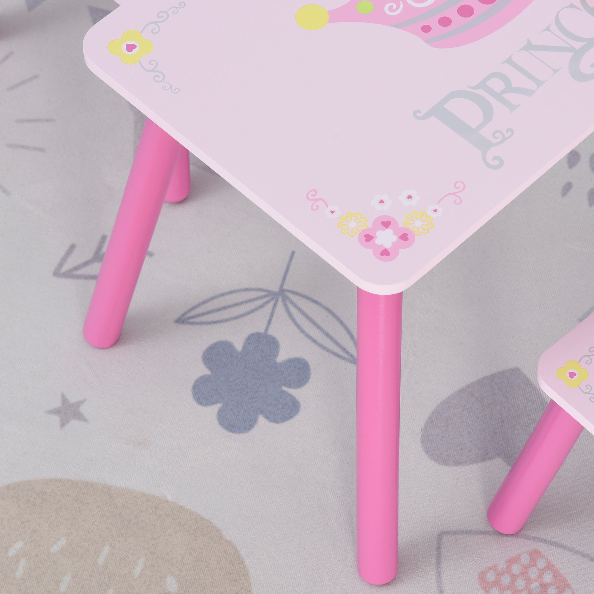 HOMCOM 3 Pcs Kids and Table Chair Set Princess & Crown Theme Home Furniture Pretty Gift 2-4 Years Pink 
