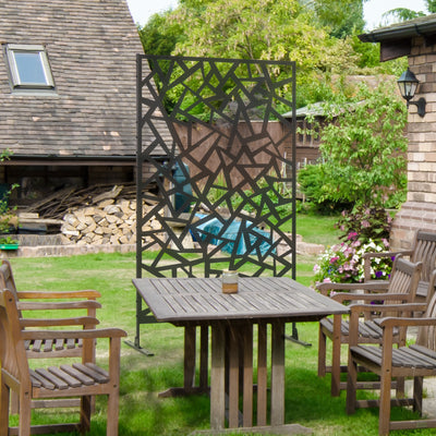 Outsunny Freestanding Garden Partition Screen Metal Decorative Outdoor Divider with Expansion Screws for Garden Patio Deck 