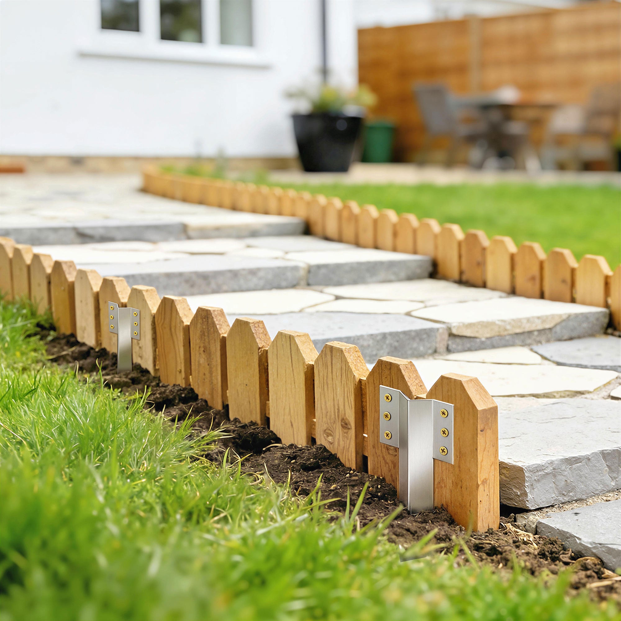Outsunny 20 Pack Railway Sleeper Brackets, 41 cm Heavy Duty Galvanised Steel Sleeper Stakes with Screws and Gloves 