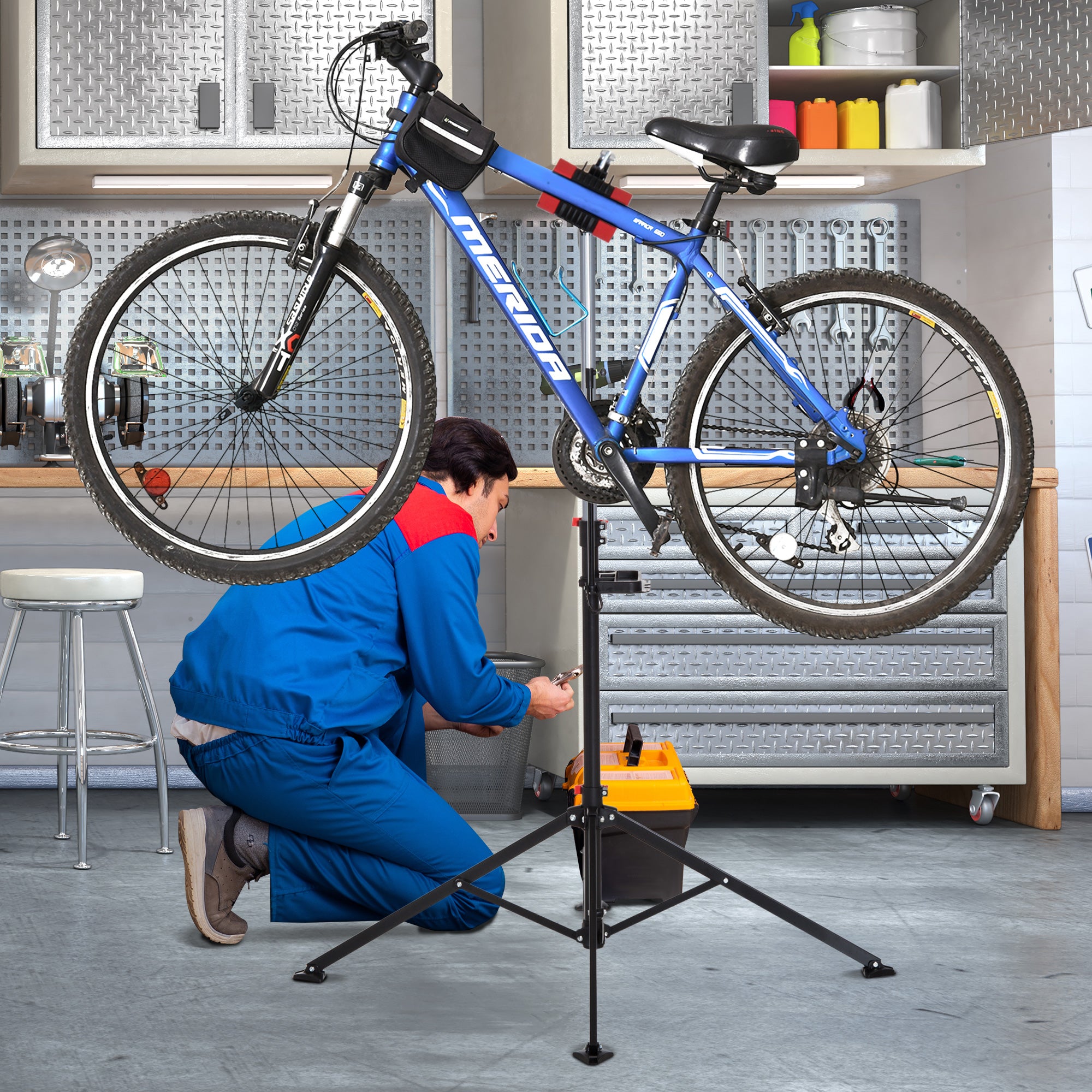 HOMCOM Folding Bike Repair Stand Bicycle Bike Stand For Maintenance Display Cycle Rack with Tool Tray, Height Adjustable 