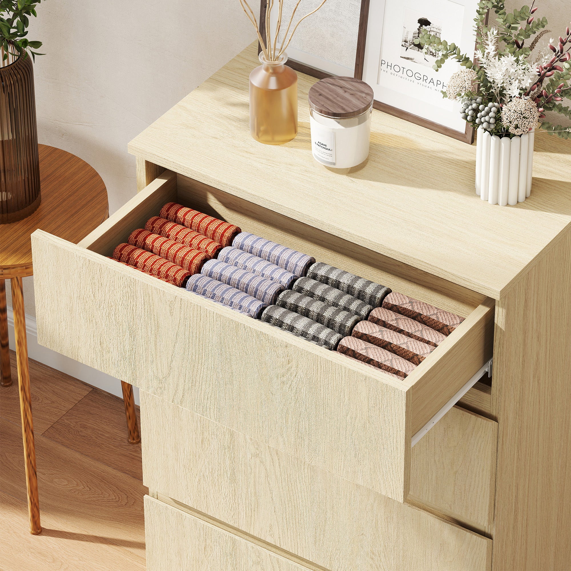 HOMCOM Chest of Drawers, 4-Drawer Storage Cabinets, Modern Dresser, Storage Drawer Unit for Bedroom 