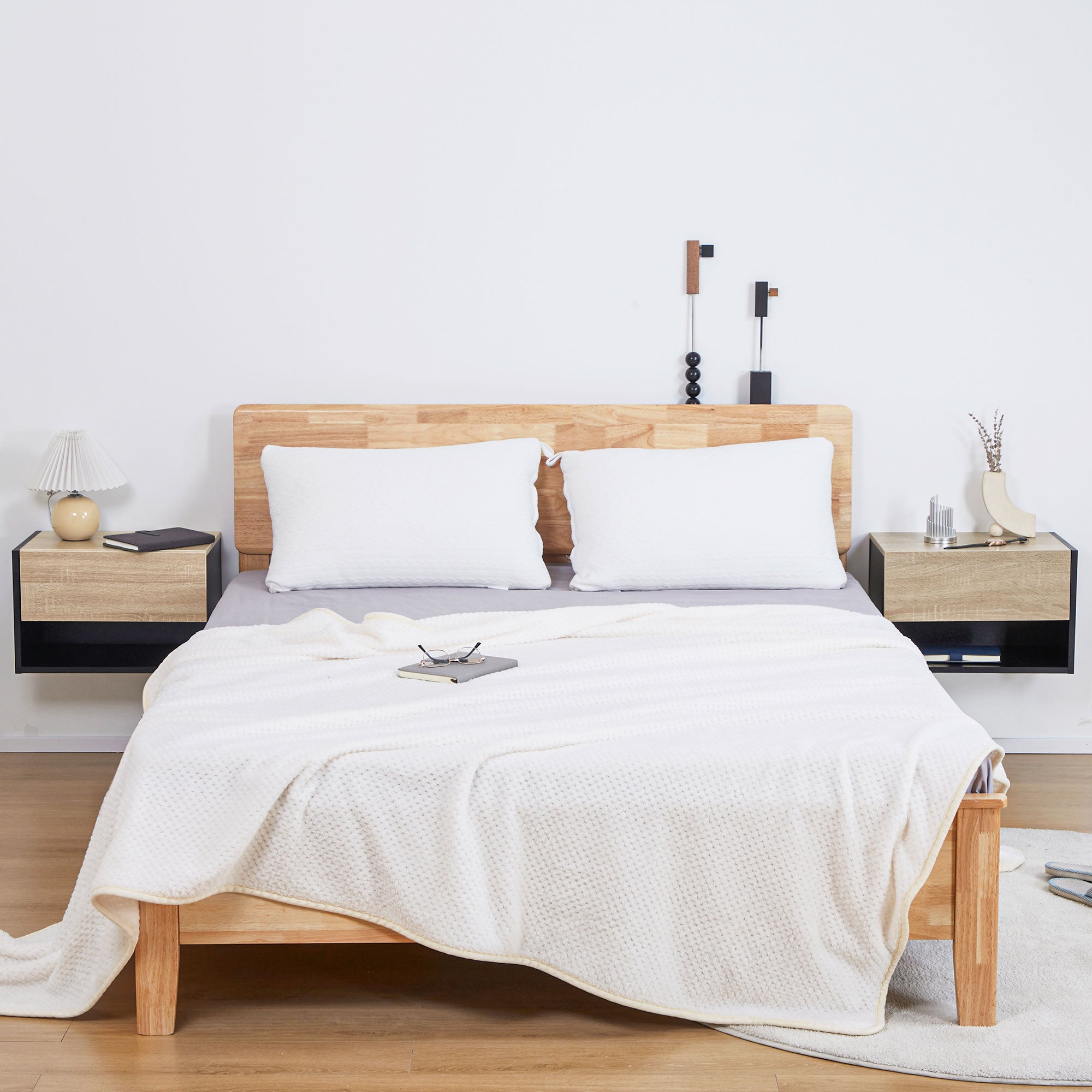 HOMCOM Floating Bedside Table Set of 2, Wall Mounted Bedside Cabinet with Drawer and Open Shelf, Modern Nightstand for Bedroom, 46 x 30 x 30 cm, Oak Tone