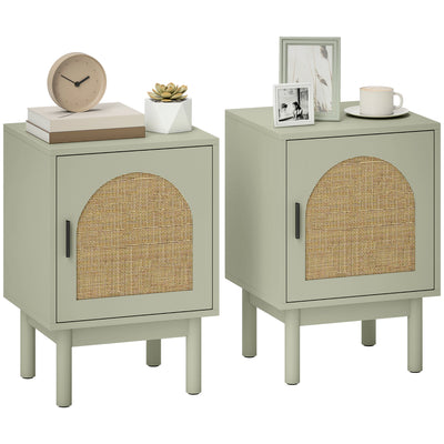 HOMCOM Set of 2 Rattan Bedside Tables, Boho Nightstands with Solid Wood Legs and Storage Cabinet for Living Room, Bedroom, Accent End Side Table, Light Green 