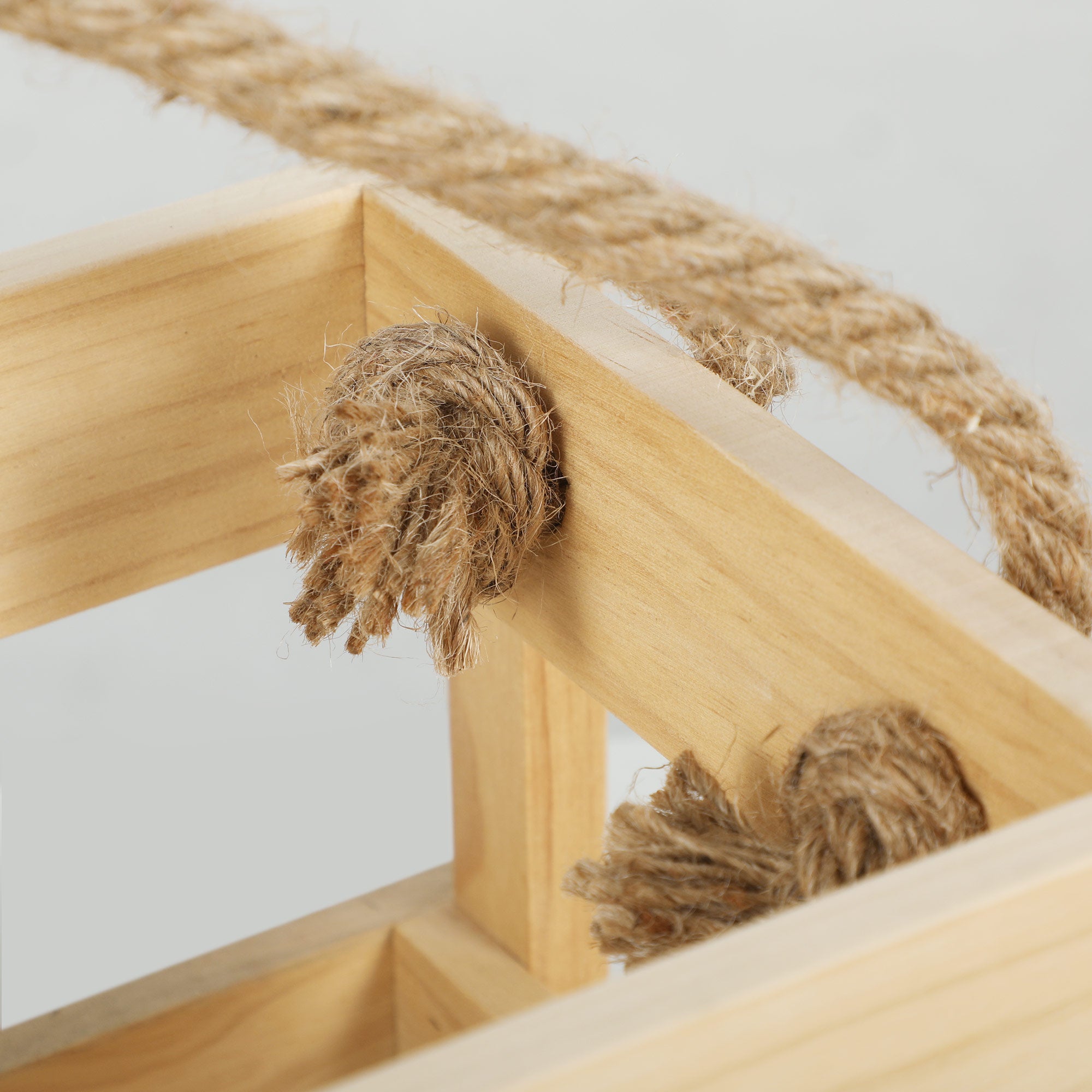 SPORTNOW Molkky Game, Wooden Skittles Throwing Game with 12 Skittles, 1 Throwing Pin and Carrying Box, Outdoor Games for Adults, Garden, Picnic, Beach, Party