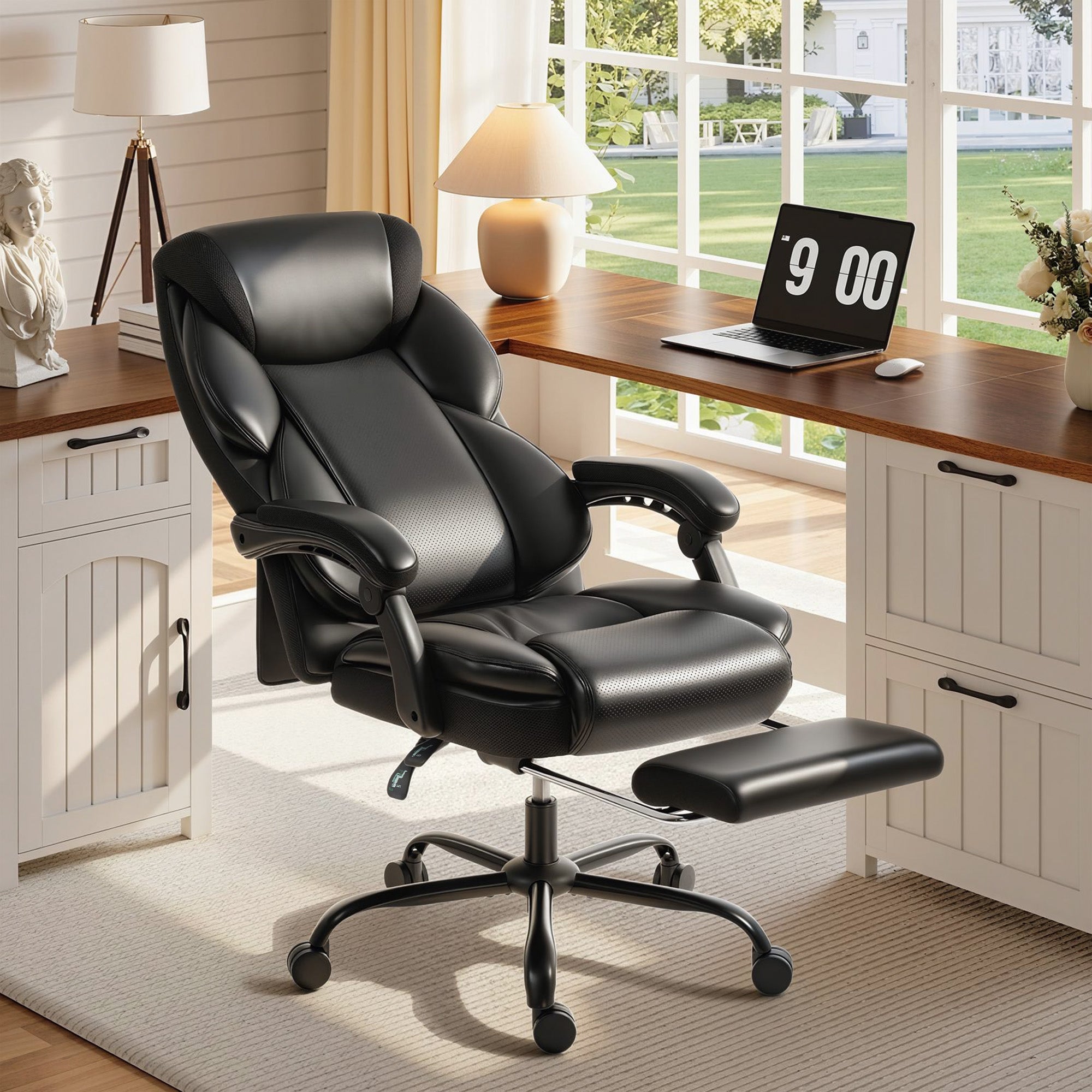HOMCOM Adjustable Office Chair Reclining Computer Desk Chair with Footrest, Armrest, Casters, Black 