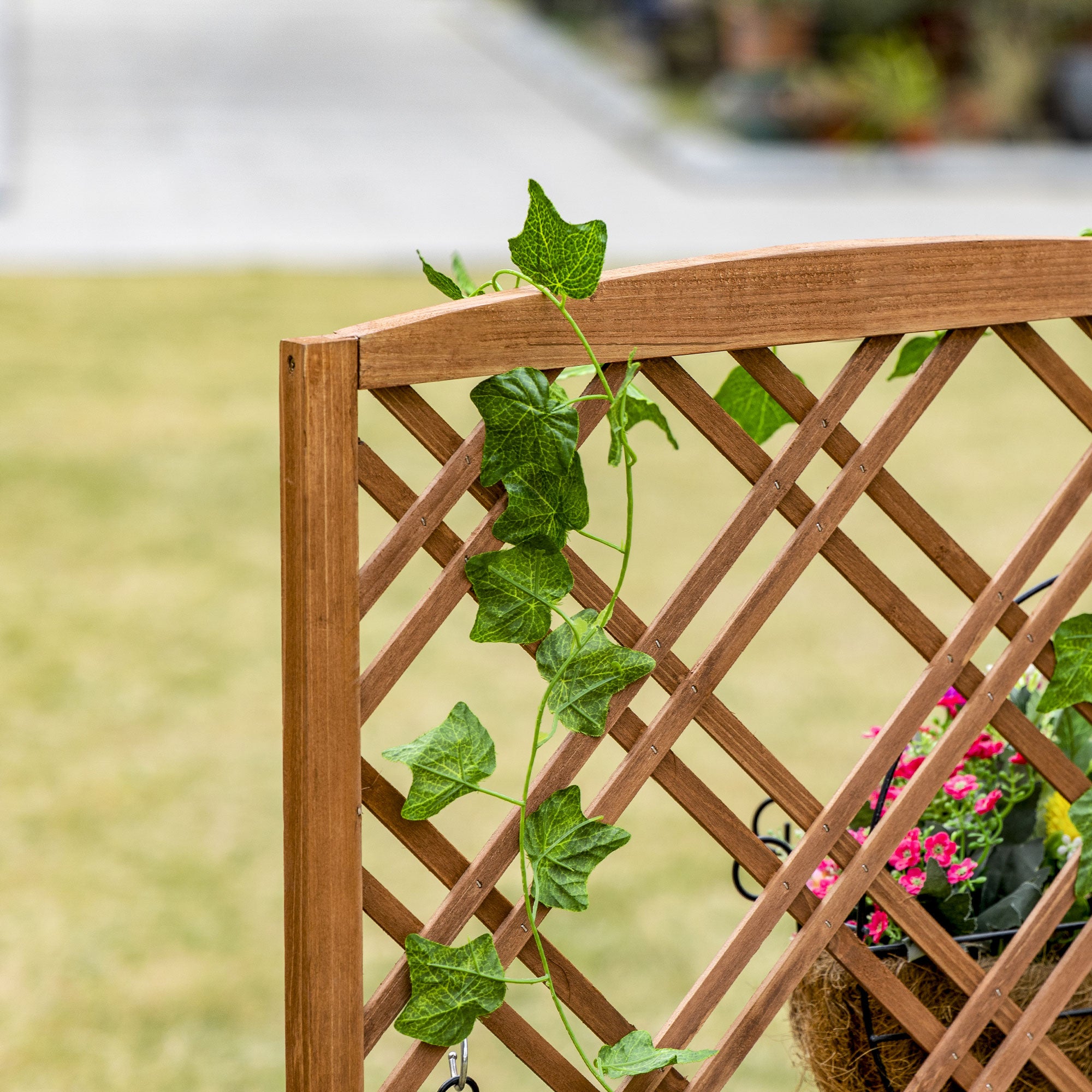 Outsunny Garden Planter with Trellis, Wooden Raised Bed for Garden with Lattice Trellis for Vegetables, Herbs and Flowers, Brown 