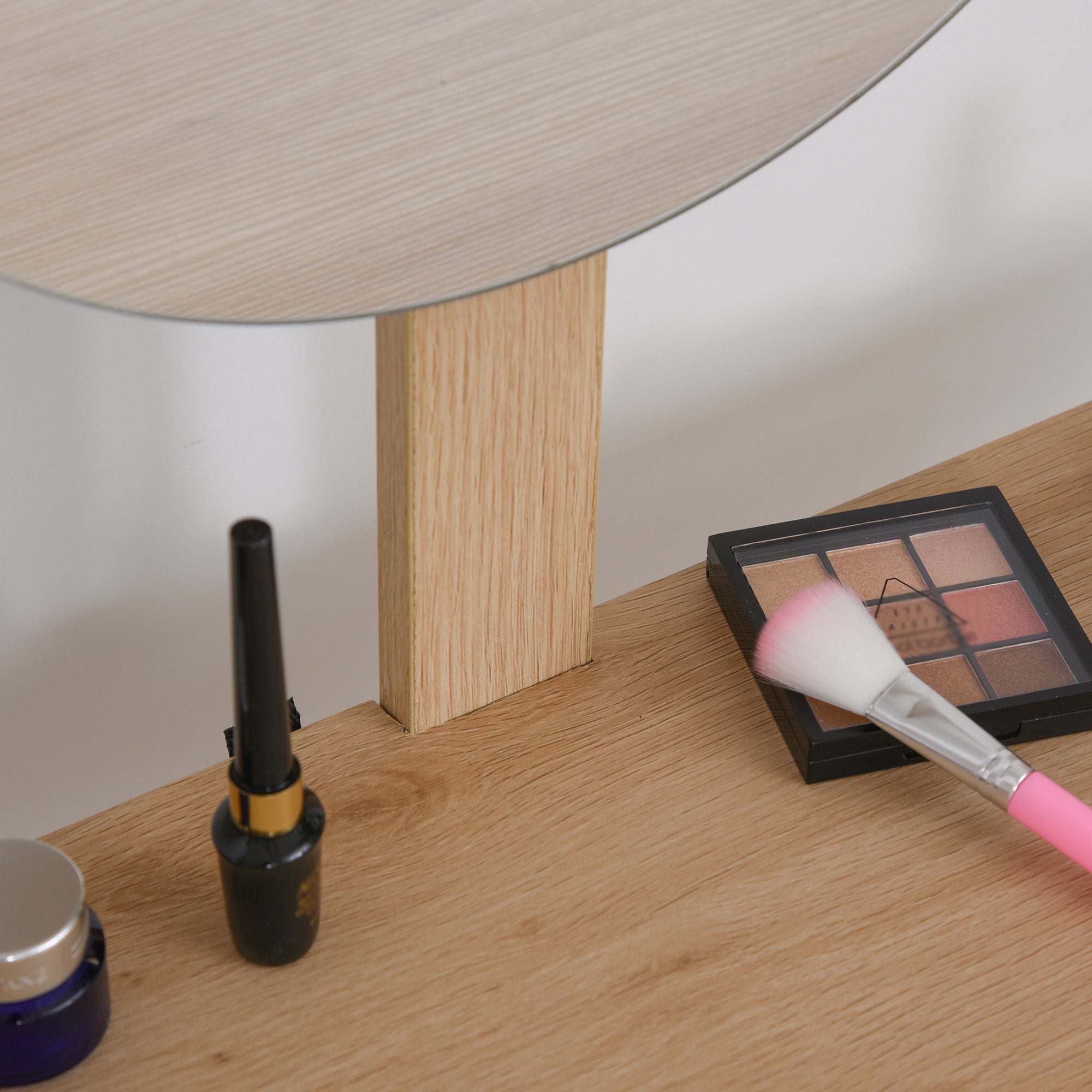 HOMCOM Dressing Table with Drawer and Mirror height adjustable Wooden Oak Color  Bedroom Dressing Room Elegant and Durable 