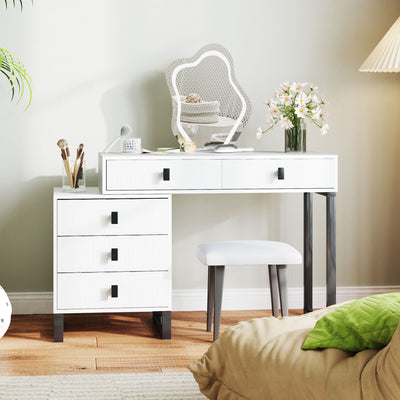 HOMCOM LED Lighted Dressing Table with Leaf Shape Mirror, Modern Vanity Desk with 5 Drawers, Makeup Desk with Fluted Panels, White 