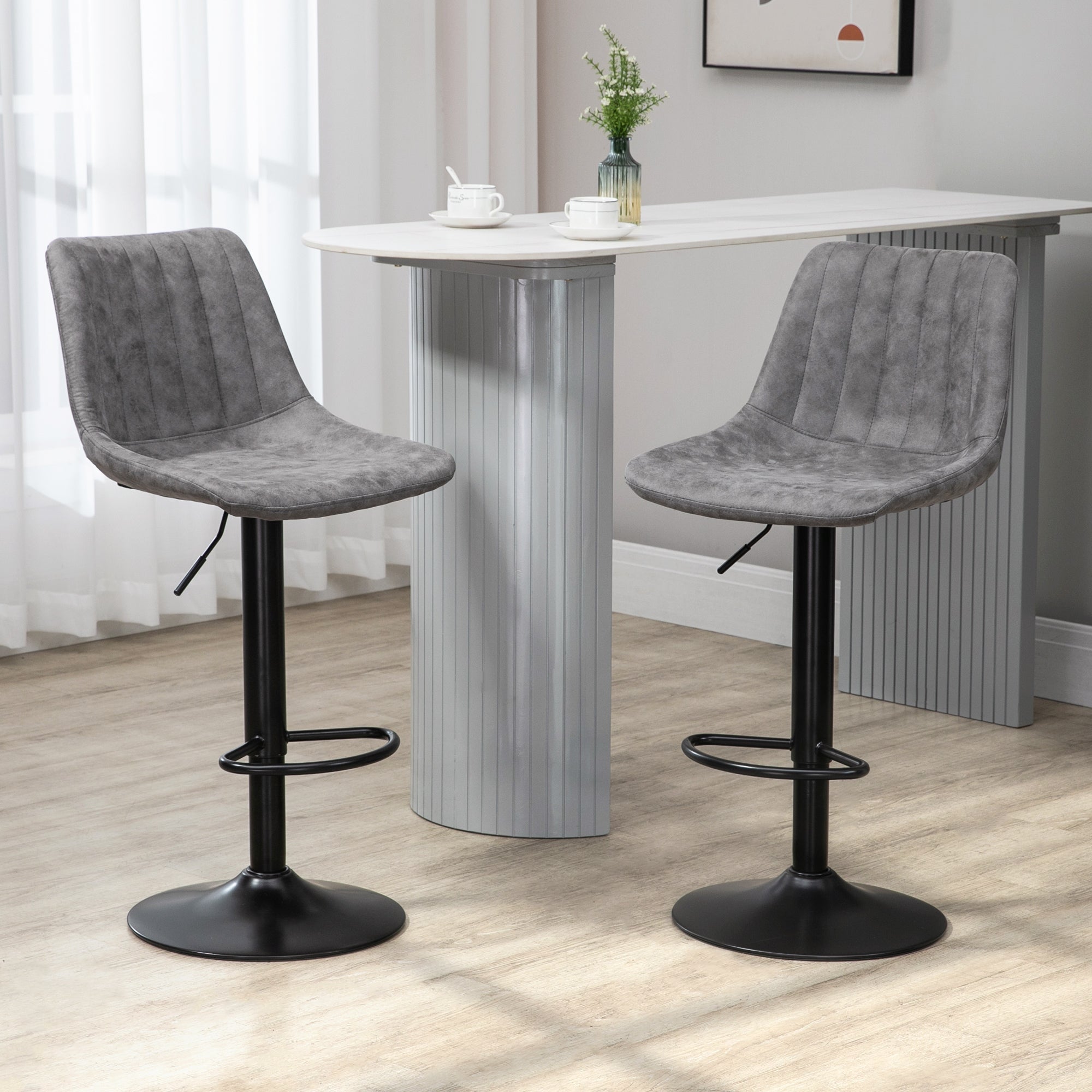 HOMCOM Bar Stools Set of 2, Swivel Counter Height Barstools with Back, Adjustable Bar Chairs, Breakfast Dining Stools for Kitchen Island Counter with Adjustable Steel Footrest & Base, Grey