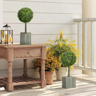 HOMCOM Set of 2 Decorative Artificial Plants, 50cm Faux Boxwood Topiary Balls with Woven Plastic Pot and Pebbles, Fake Plants for Home or Office Decor, Green 